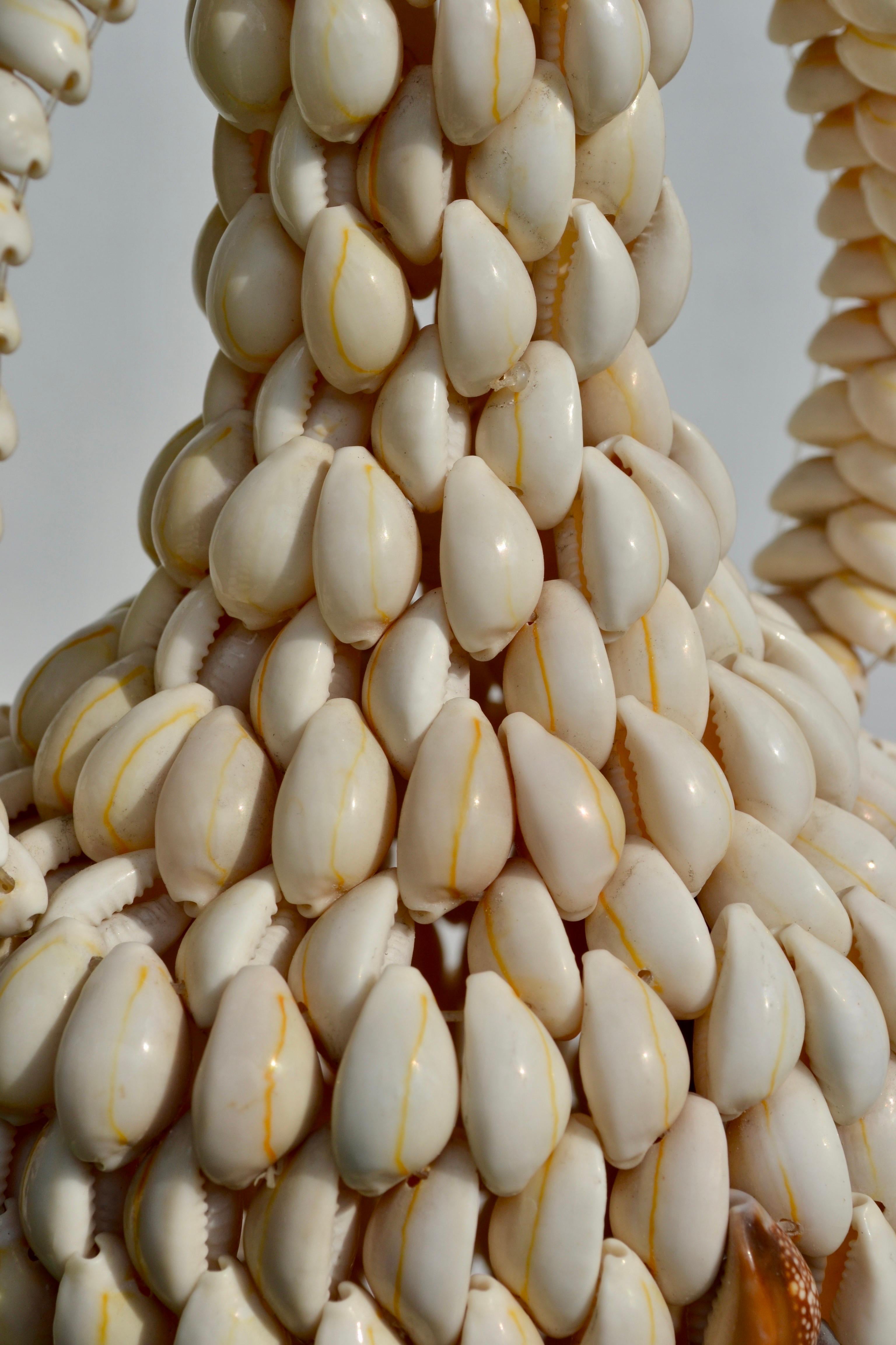 Dekorative Muschelvase - Frankreich, 1970er Jahre im Angebot 2