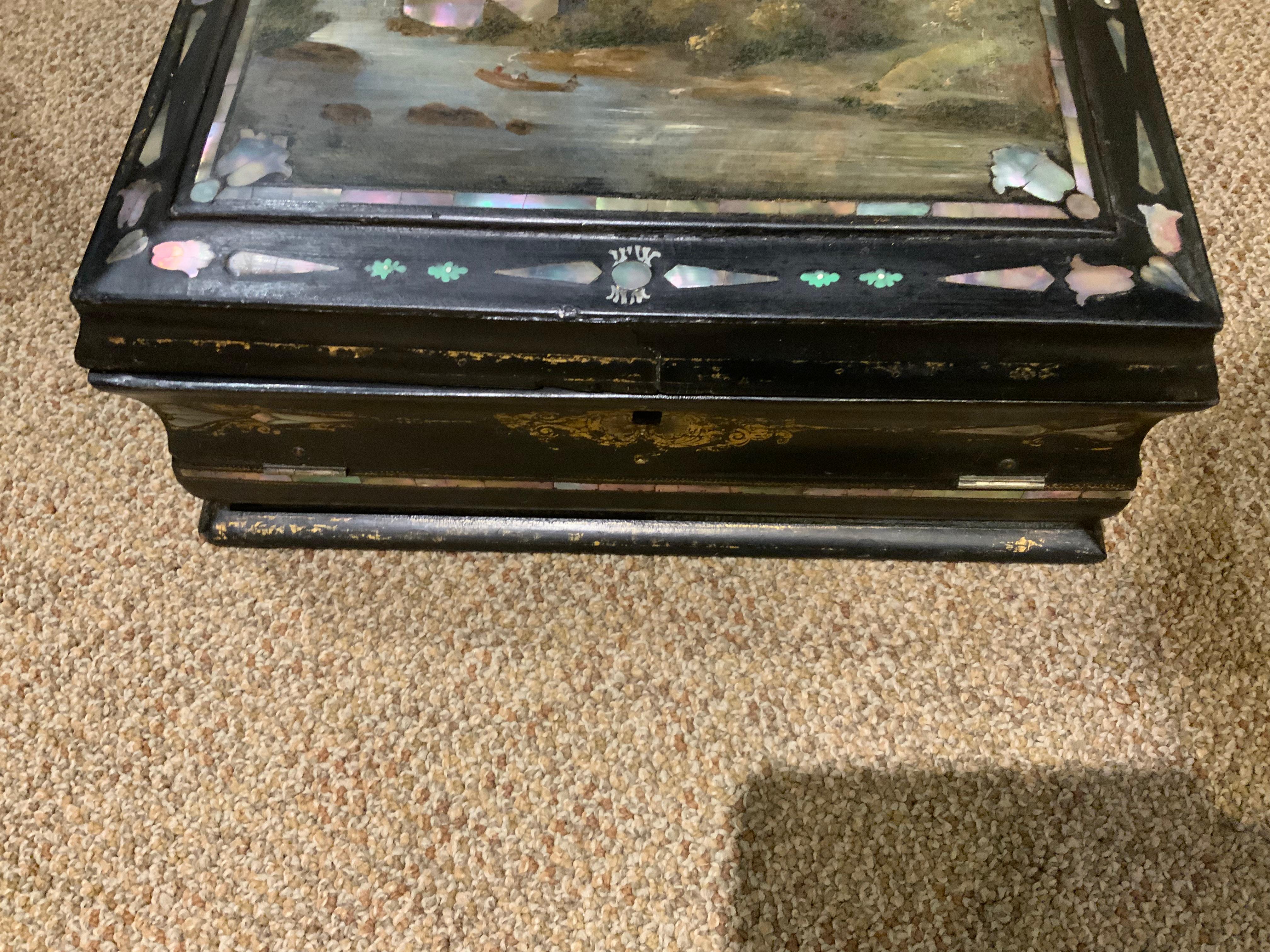 Decorative  secretary box with hand painting and mother of pearl inlay, 19 th c. For Sale 3