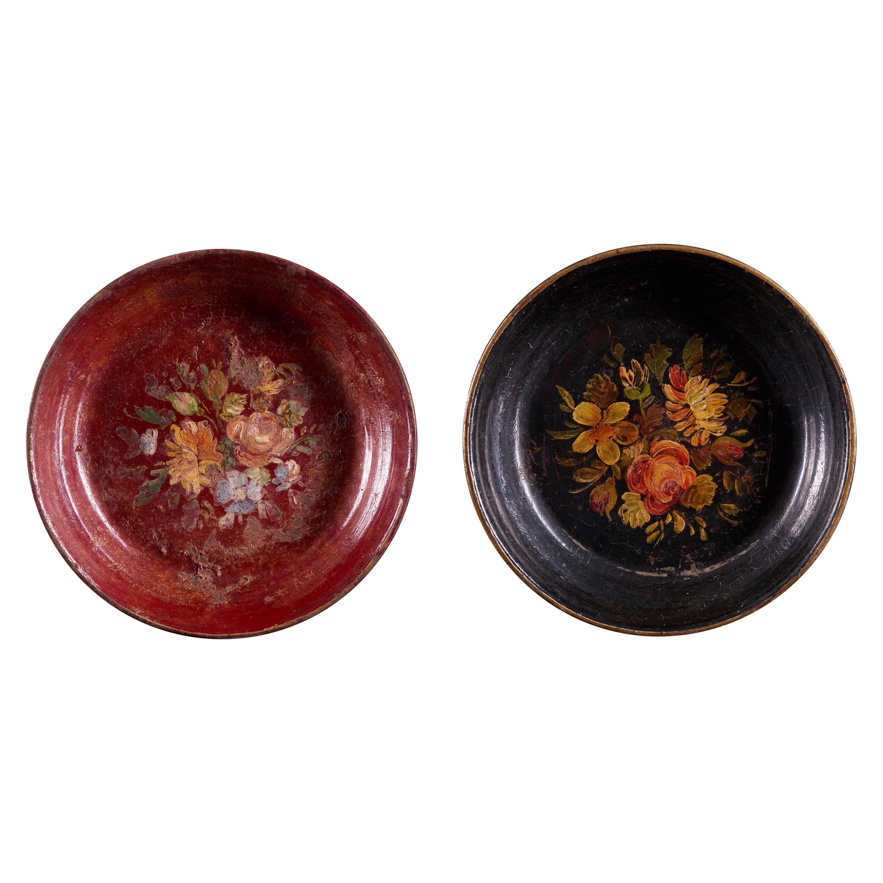 Decorative Set of 2 Charming Hand Painted Metal Plates For Sale at