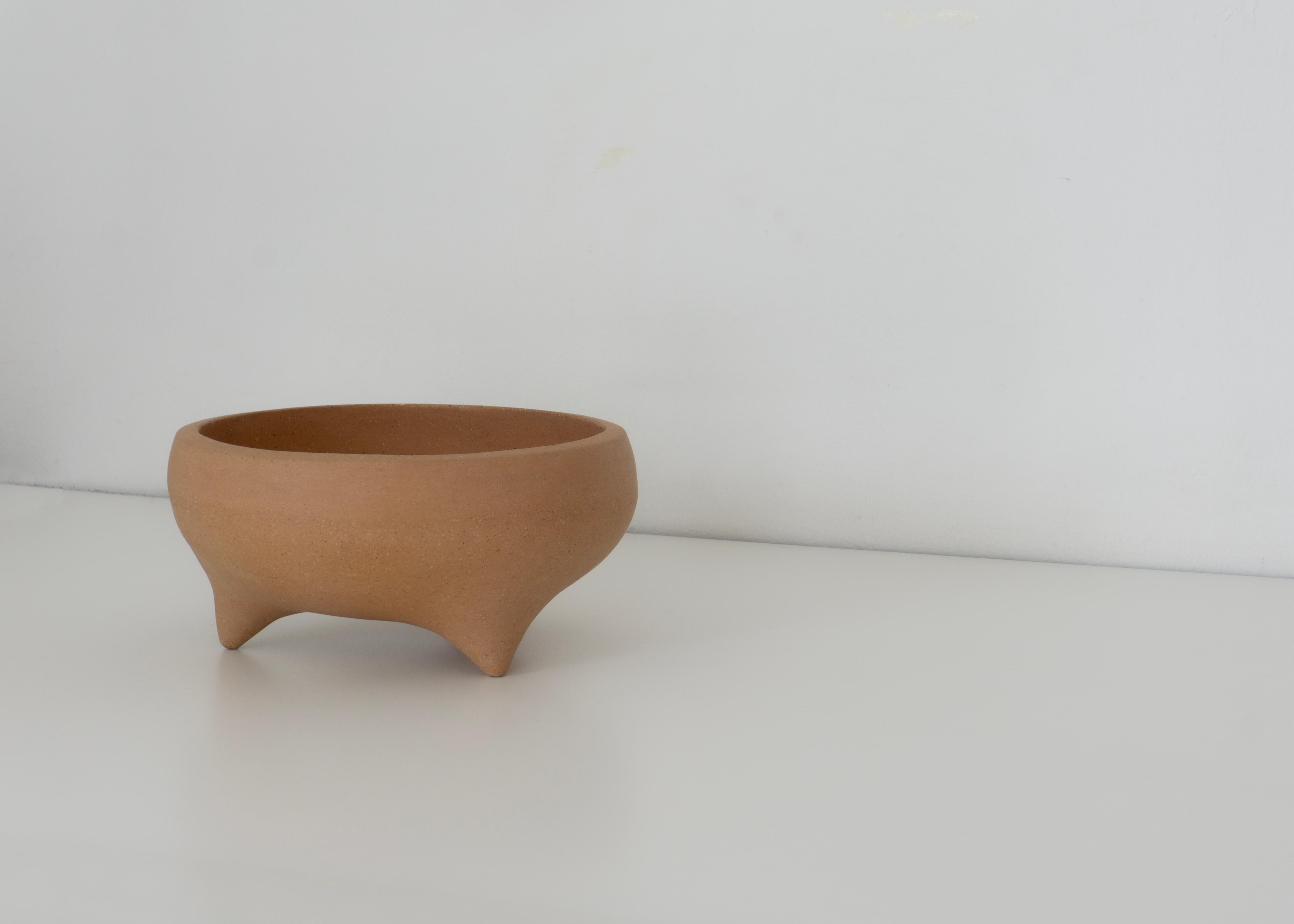 Decorative Set of 3 Clay Bowls Constantinos. Smooth Soft Clay Finish. By Raíz Mx In New Condition For Sale In Guadalajara, MX
