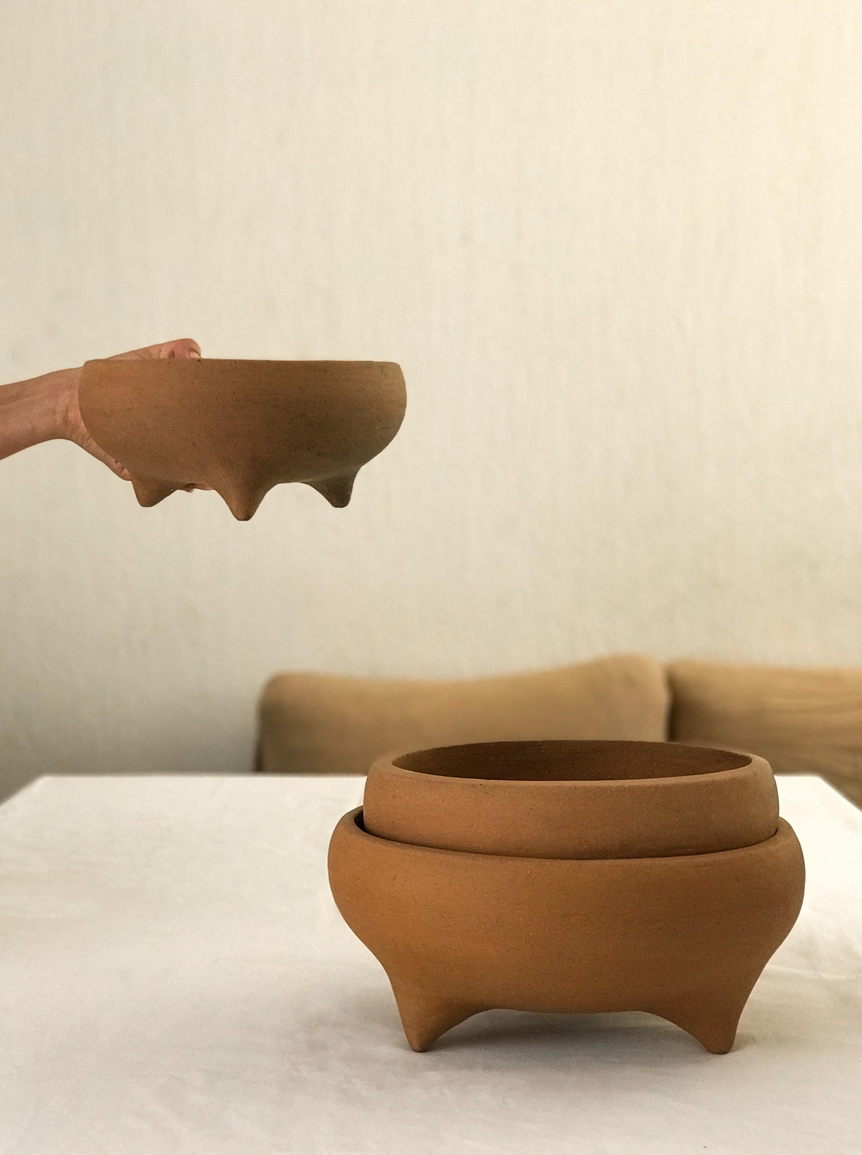 Contemporary Decorative Set of 3 Clay Bowls Constantinos. Smooth Soft Clay Finish. By Raíz Mx For Sale