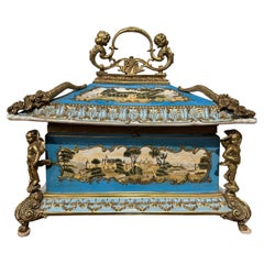 Boîte décorative en porcelaine de style Sèvres