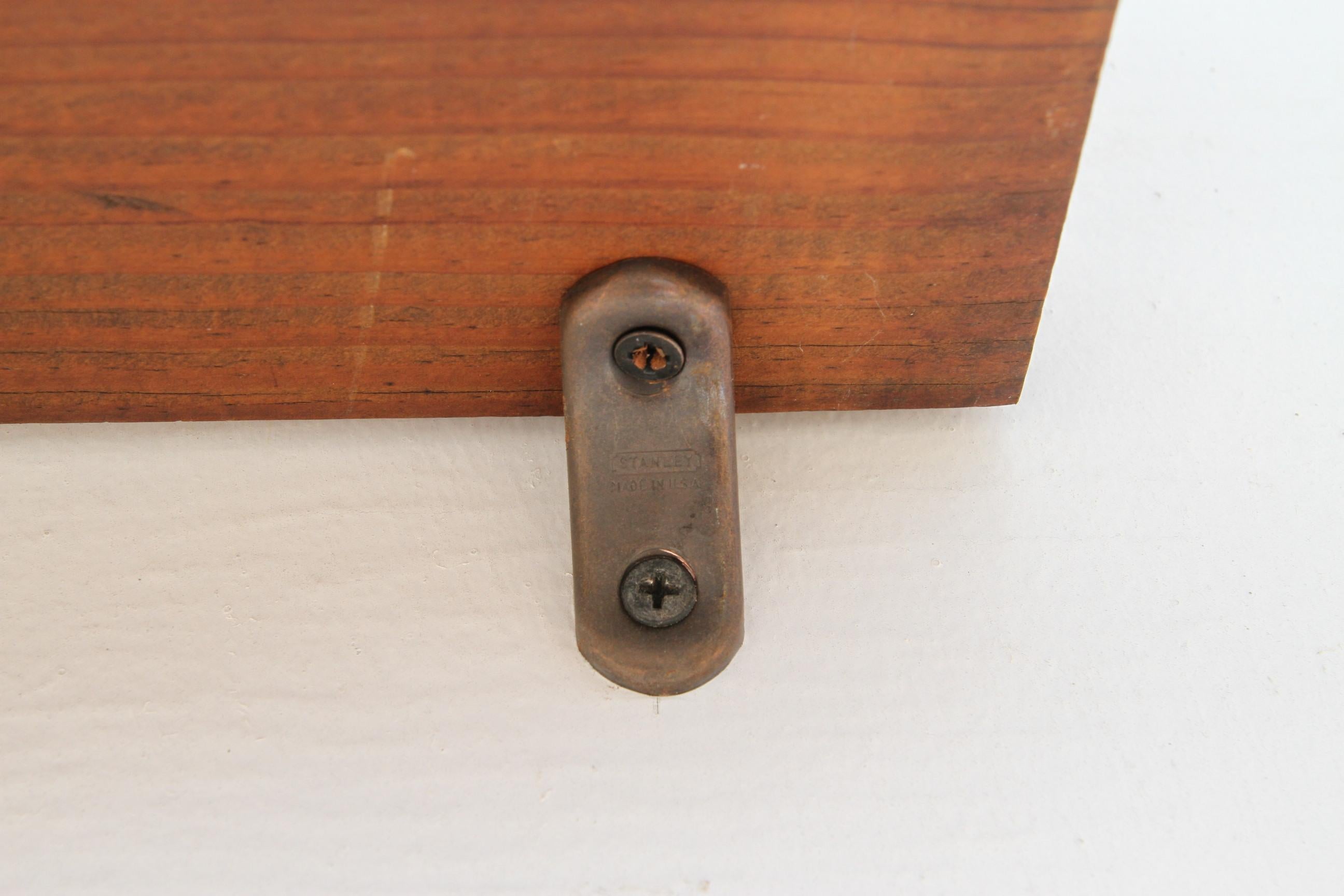 4 ft. Decorative Shelf w/ Celtic Brackets In Good Condition In Pasadena, TX