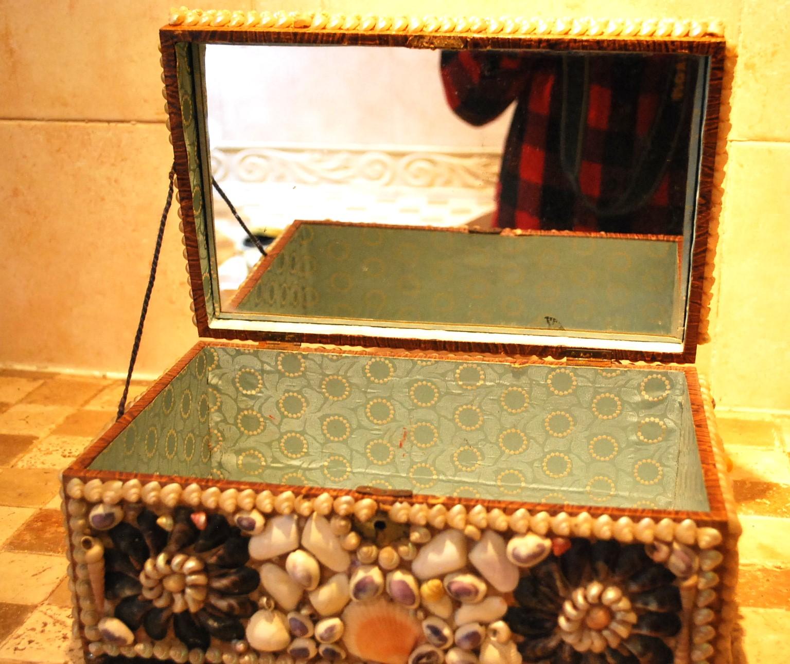 French Decorative Shell Box For Sale
