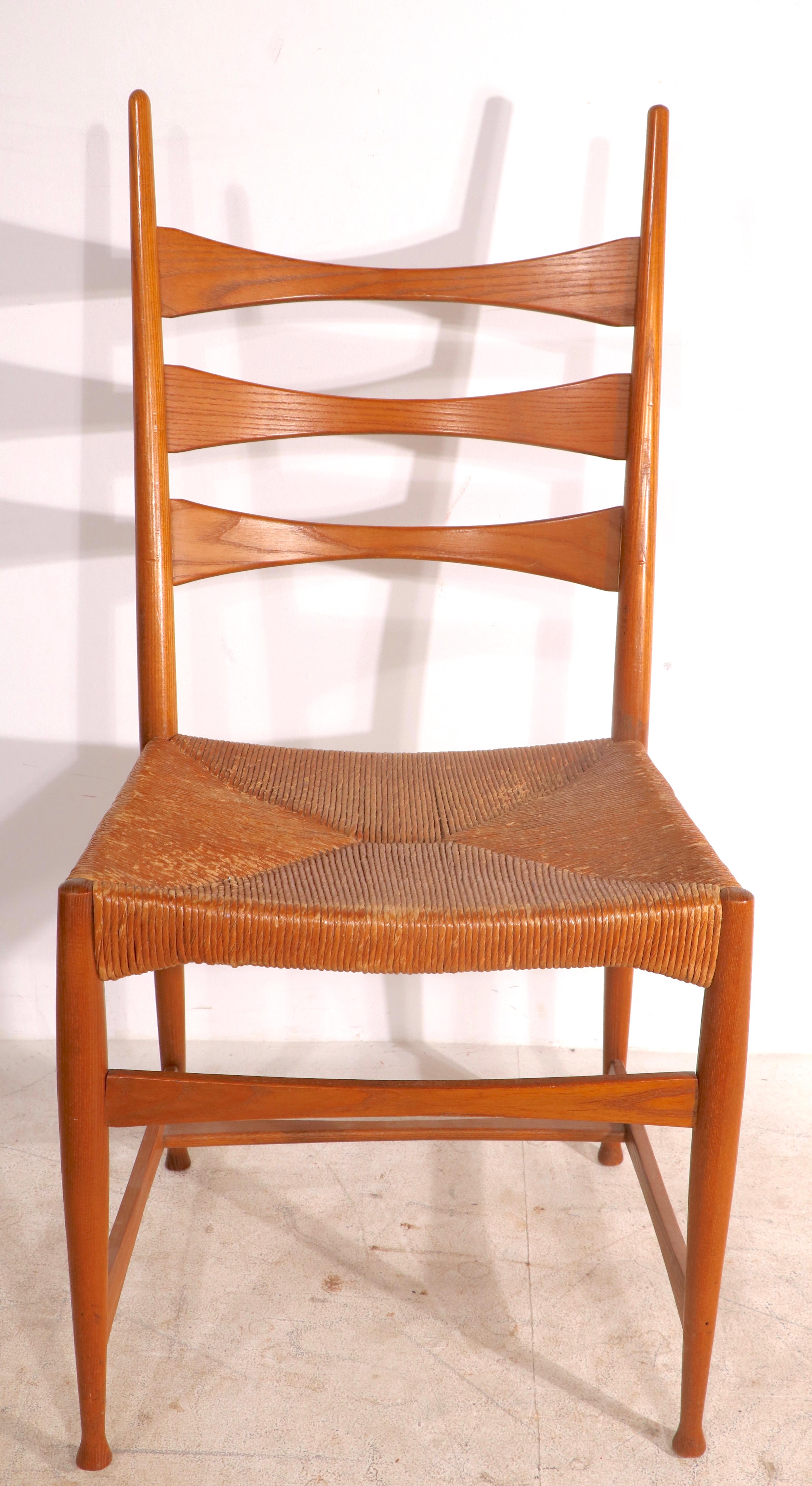 Mid-Century Modern Decorative Side or Dining Chair by Paolo Buffa Made in Italy Ca. 1950’s For Sale