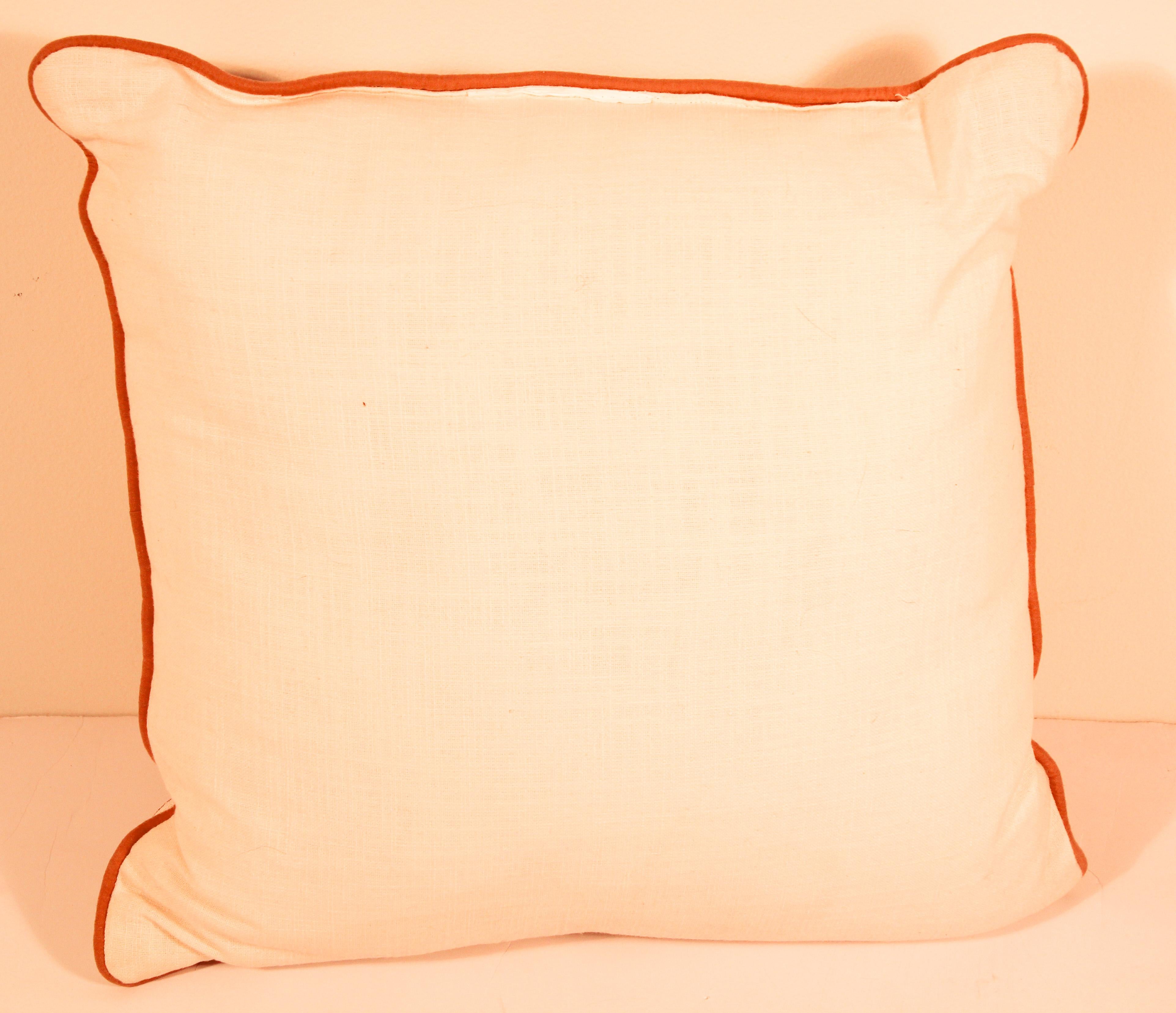 Decorative Silk Velvet Applique Throw Pillow For Sale 3
