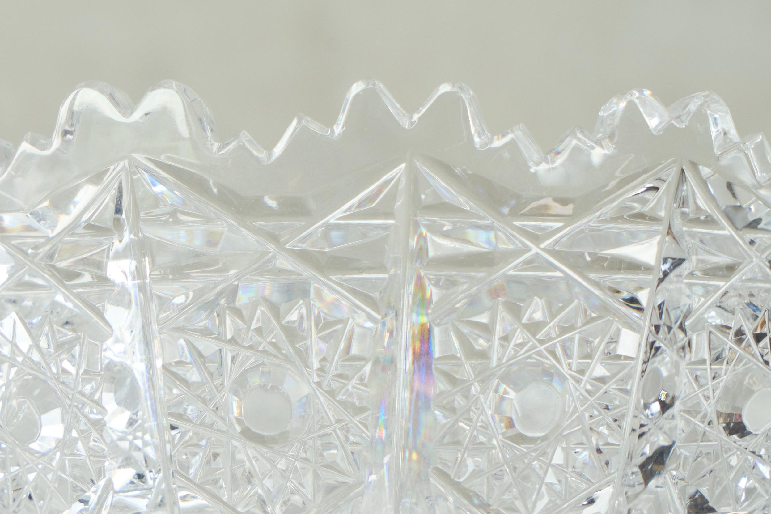Decorative 'Snowflake' Bowl in Crystal Early 20th Century en vente 1