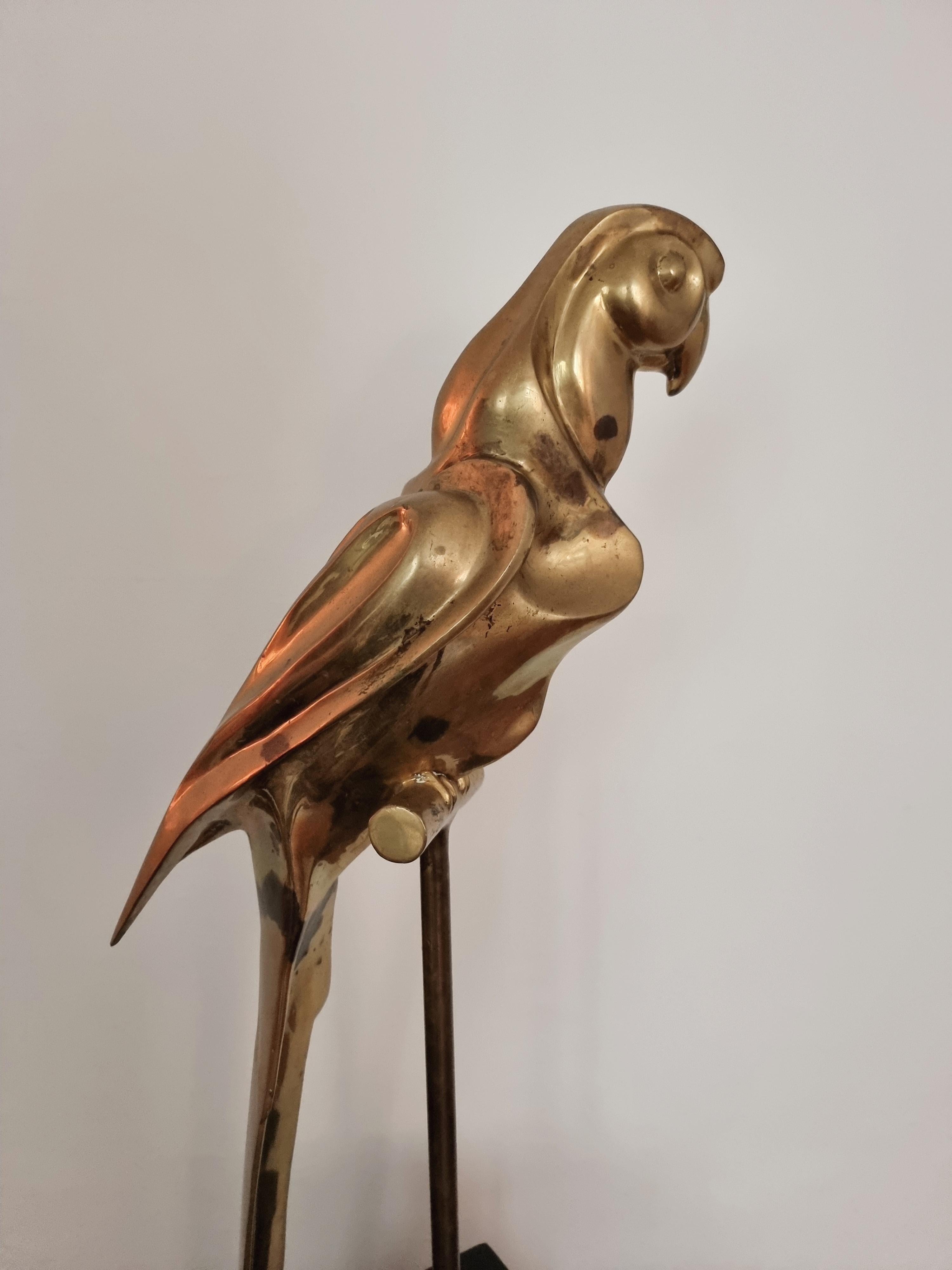 Decorative solid brass sculpture, parrot, 1970s Palm Beach- / Hollywood- Regency In Good Condition For Sale In Stockholm, SE