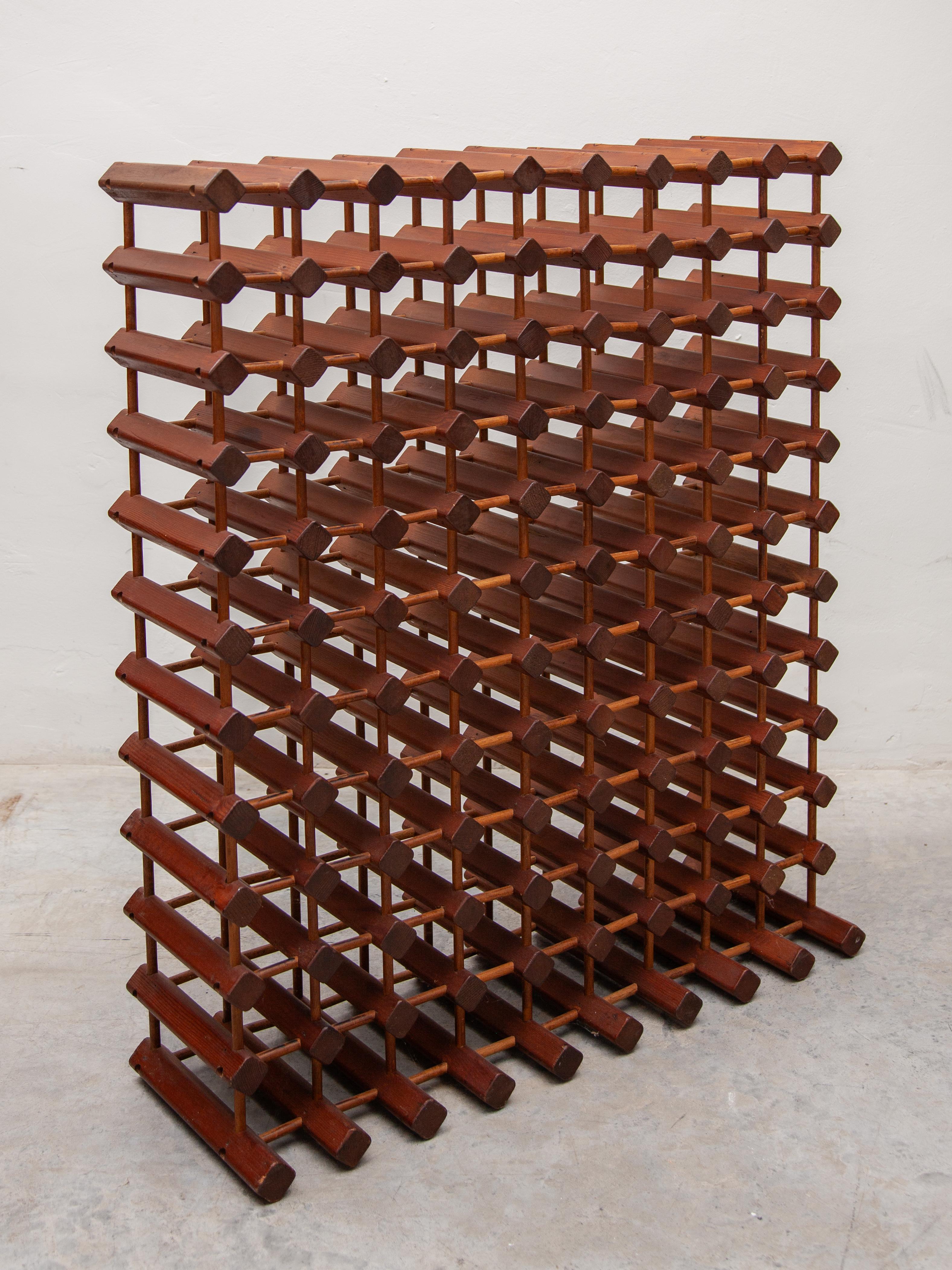 Portabottiglie decorativo in teak massiccio Made in Denmark, anni '60 In condizioni buone in vendita a Antwerp, BE