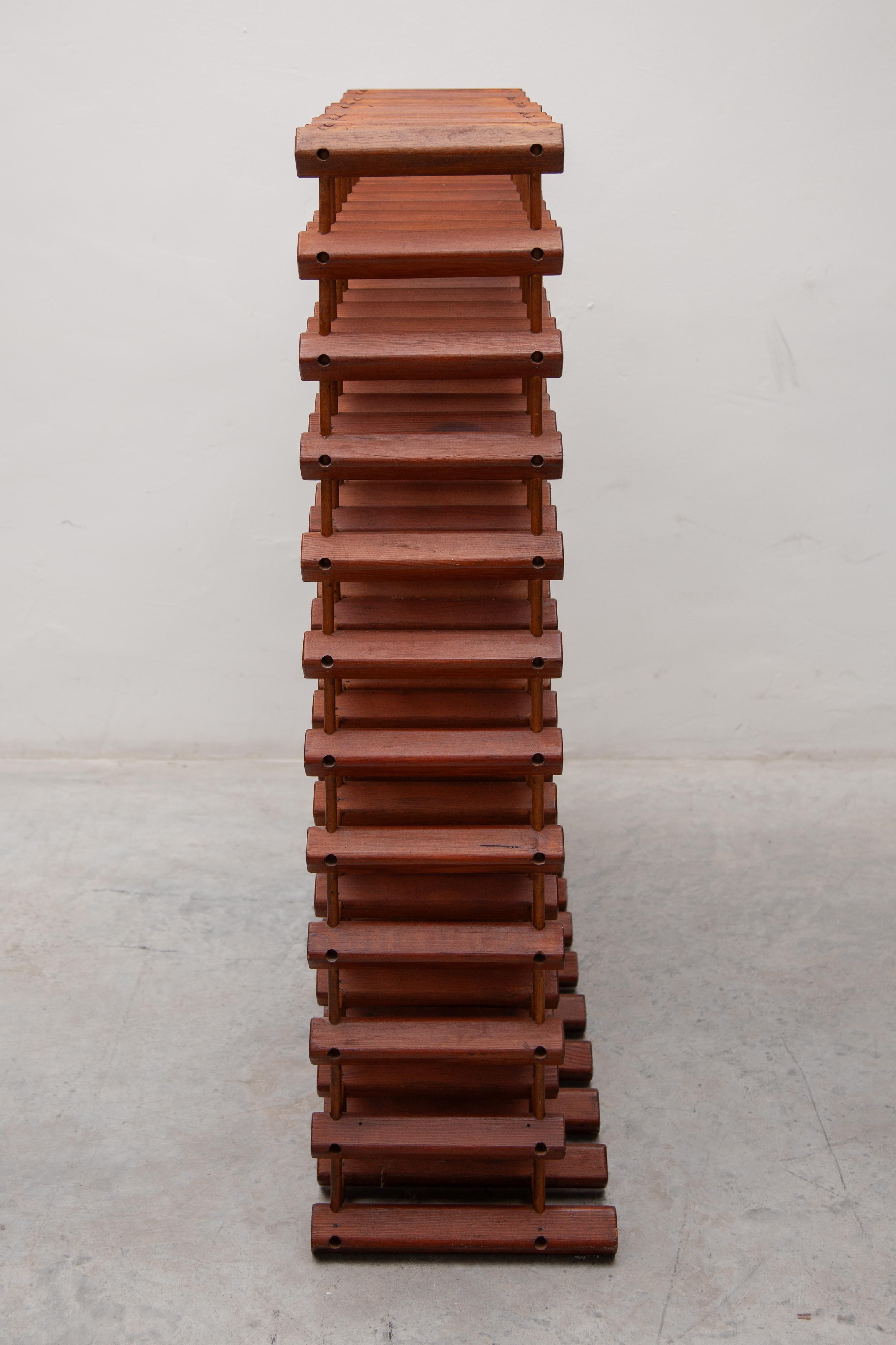 Teak Portabottiglie decorativo in teak massiccio Made in Denmark, anni '60 in vendita