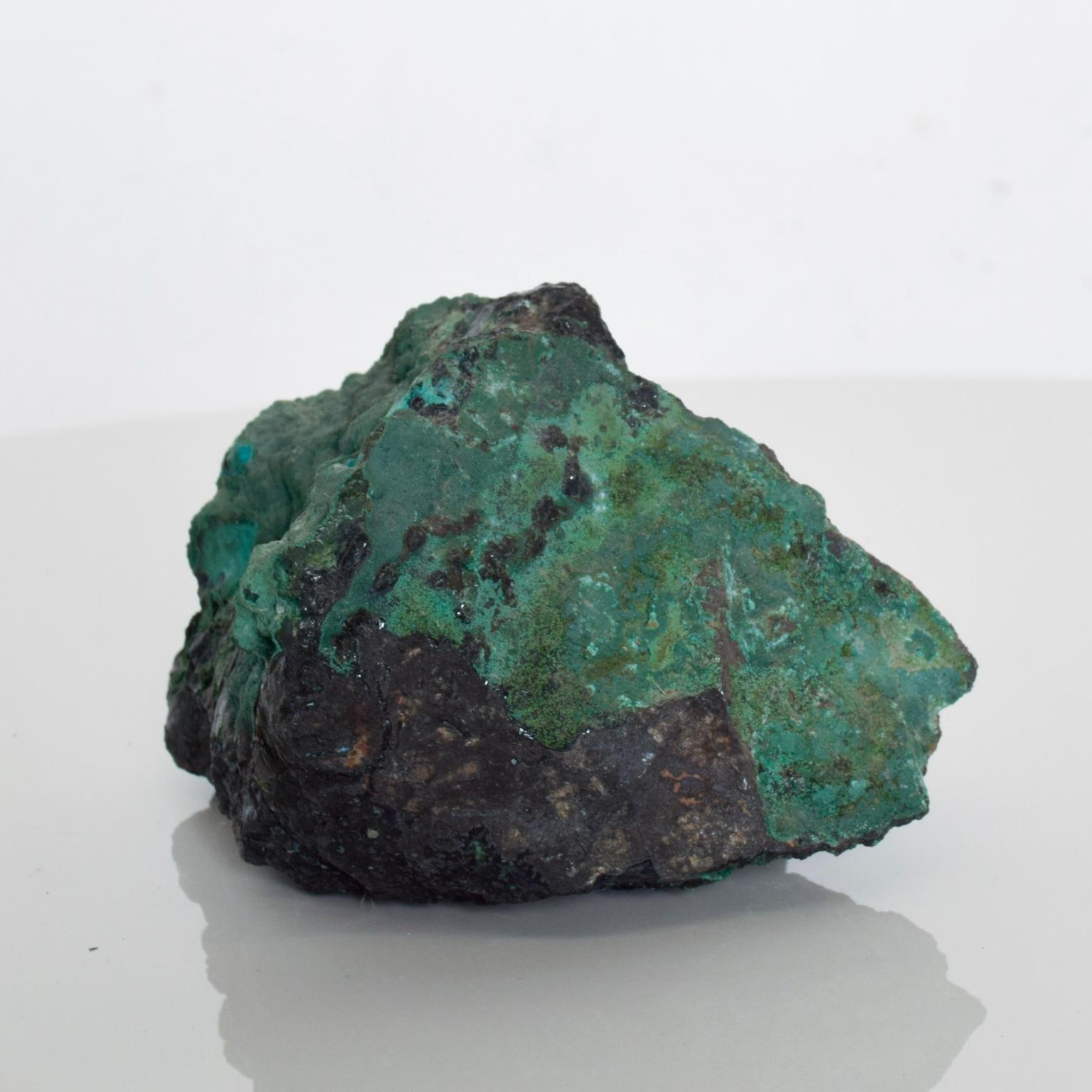 1960s Raw Stone Paperweight Natural Malachite Azurite
Decorative Stone in Malachite and Azurite beautiful aqua hues.
3.5 H x 5D x 4.5 W
Original natural state condition - refer to images please.