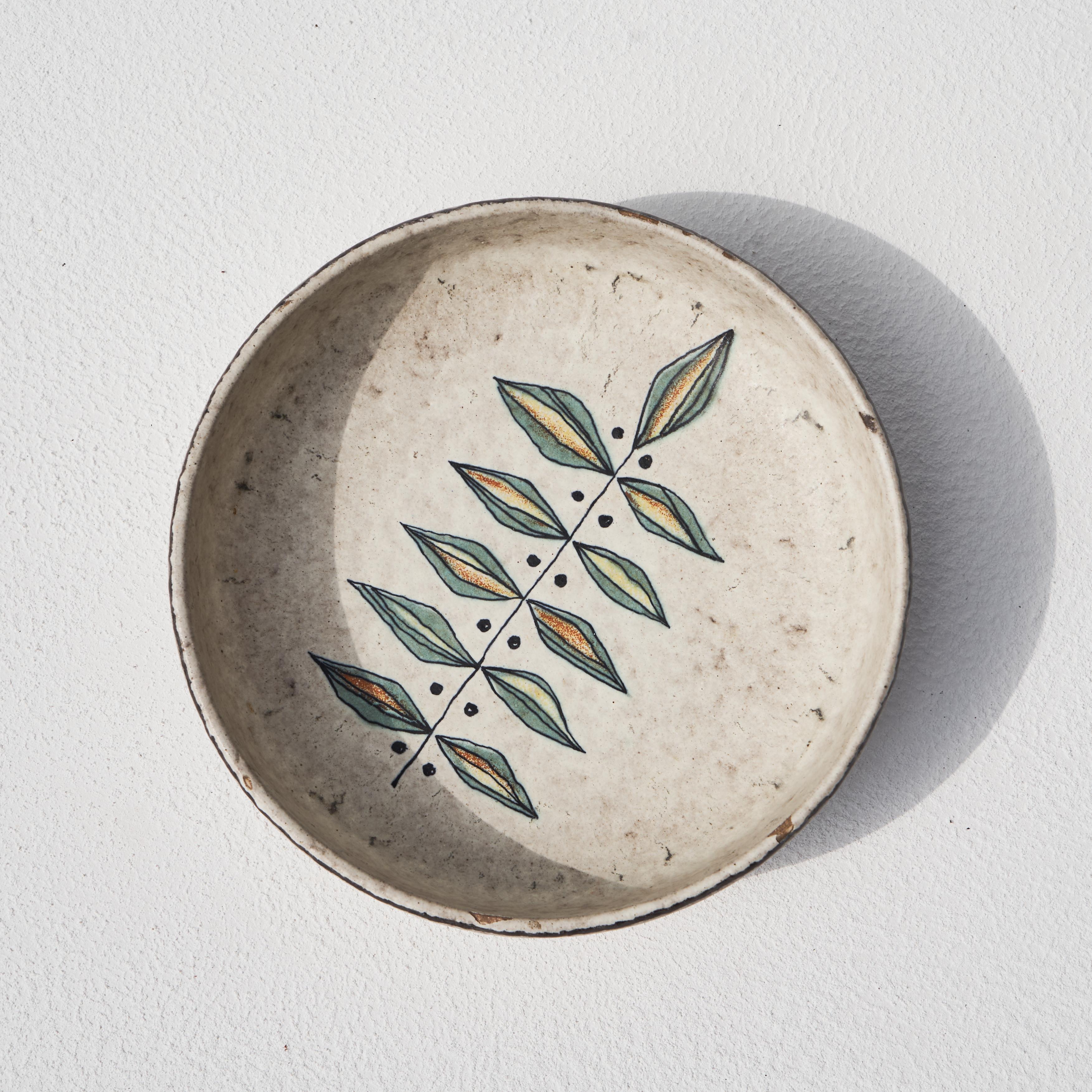 Hand-Crafted Decorative Studio Pottery Vide Poche 1960s For Sale