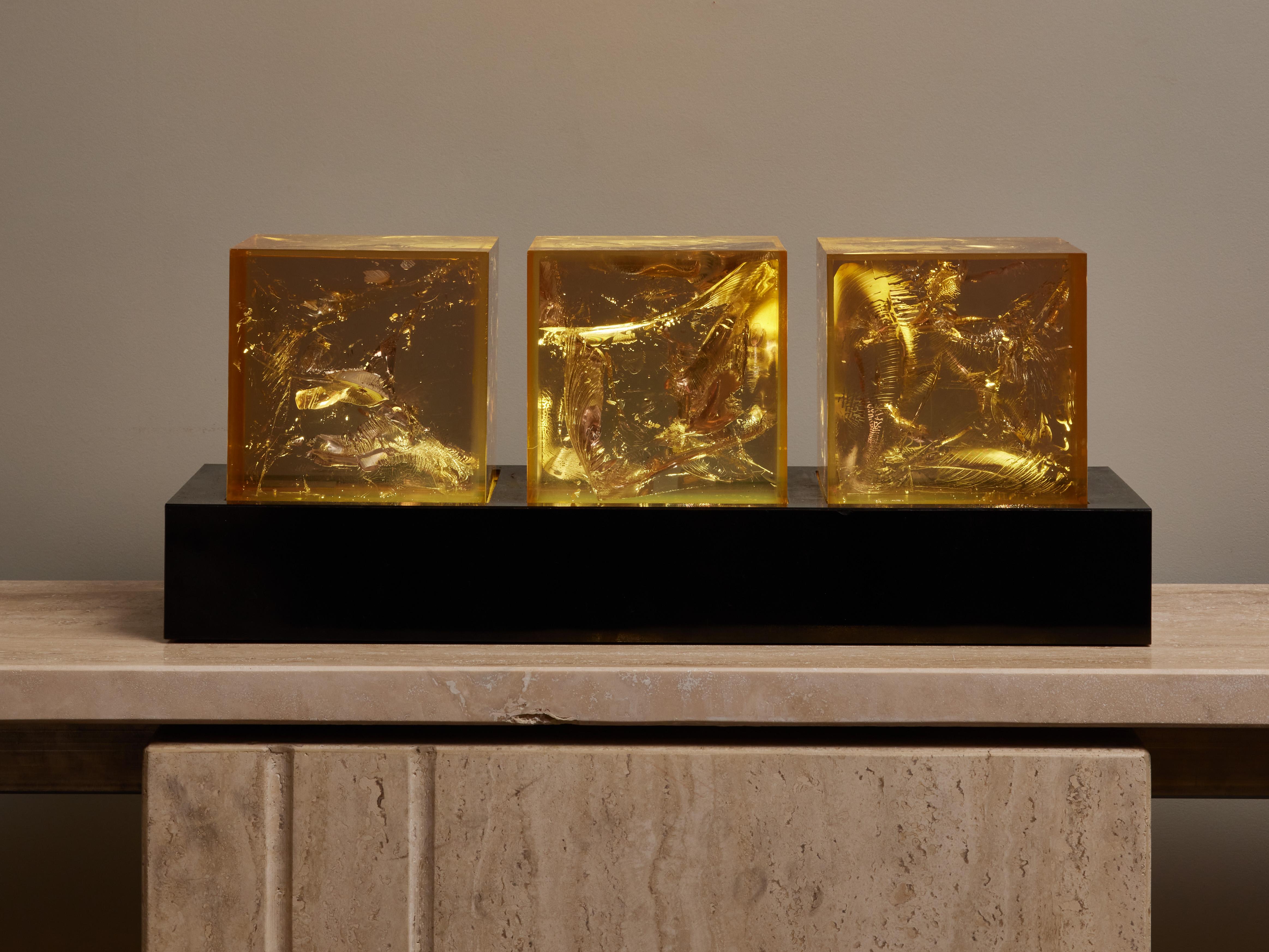Mid-Century Modern Decorative Table Lamps with Fractal Resin Cubes For Sale