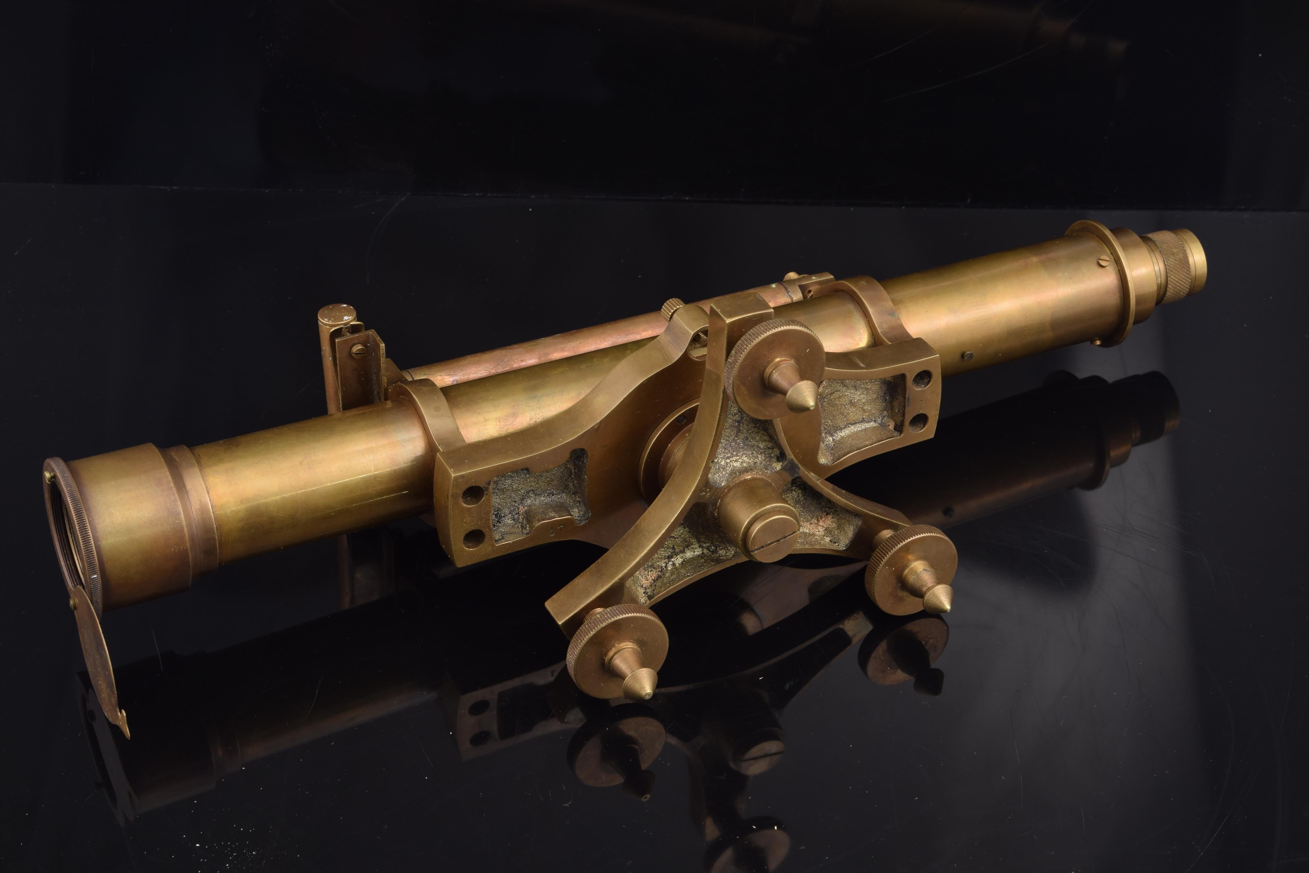 Decorative Telescope with Level, Metal, 20th Century For Sale 1