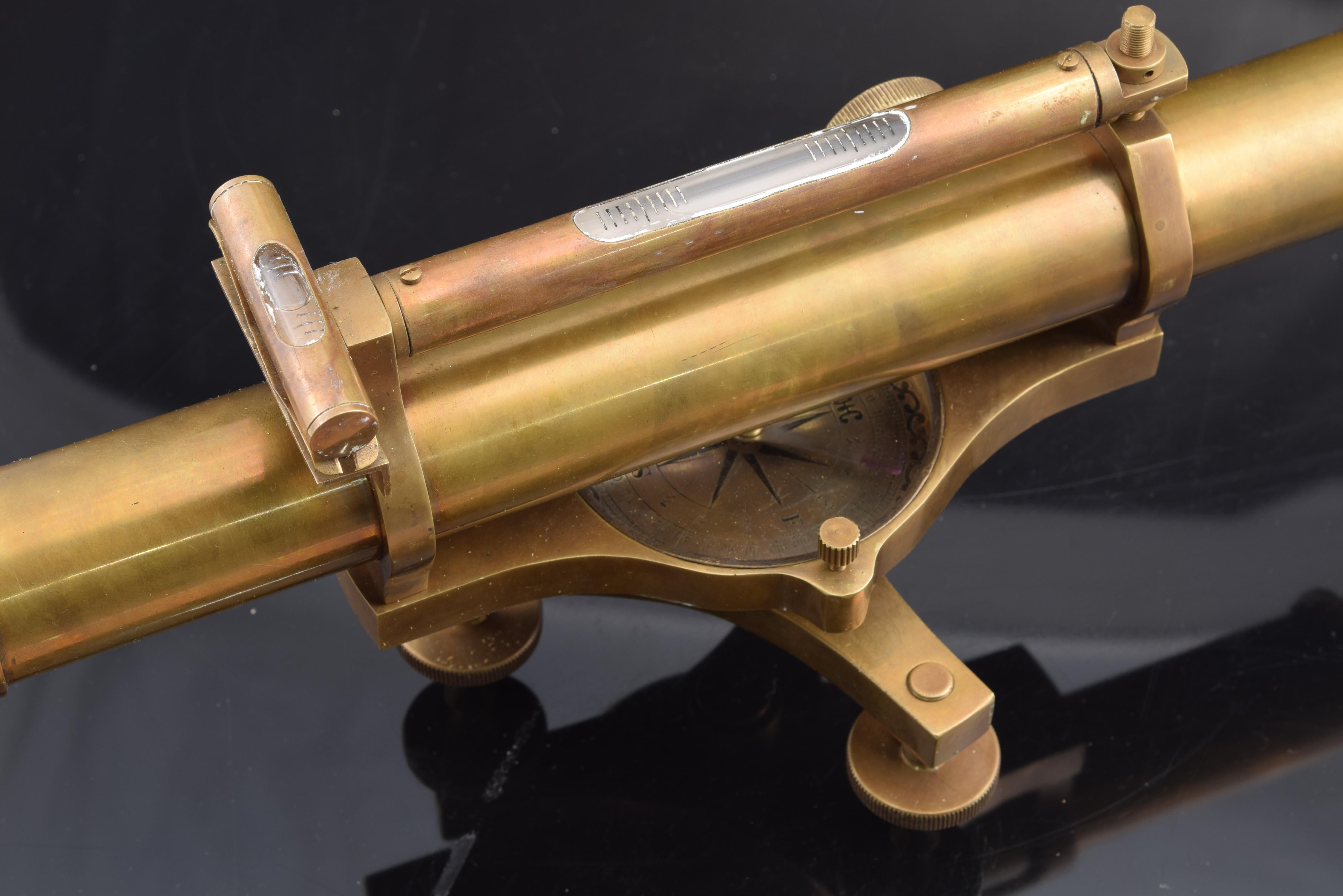 Decorative Telescope with Level, Metal, 20th Century For Sale 2