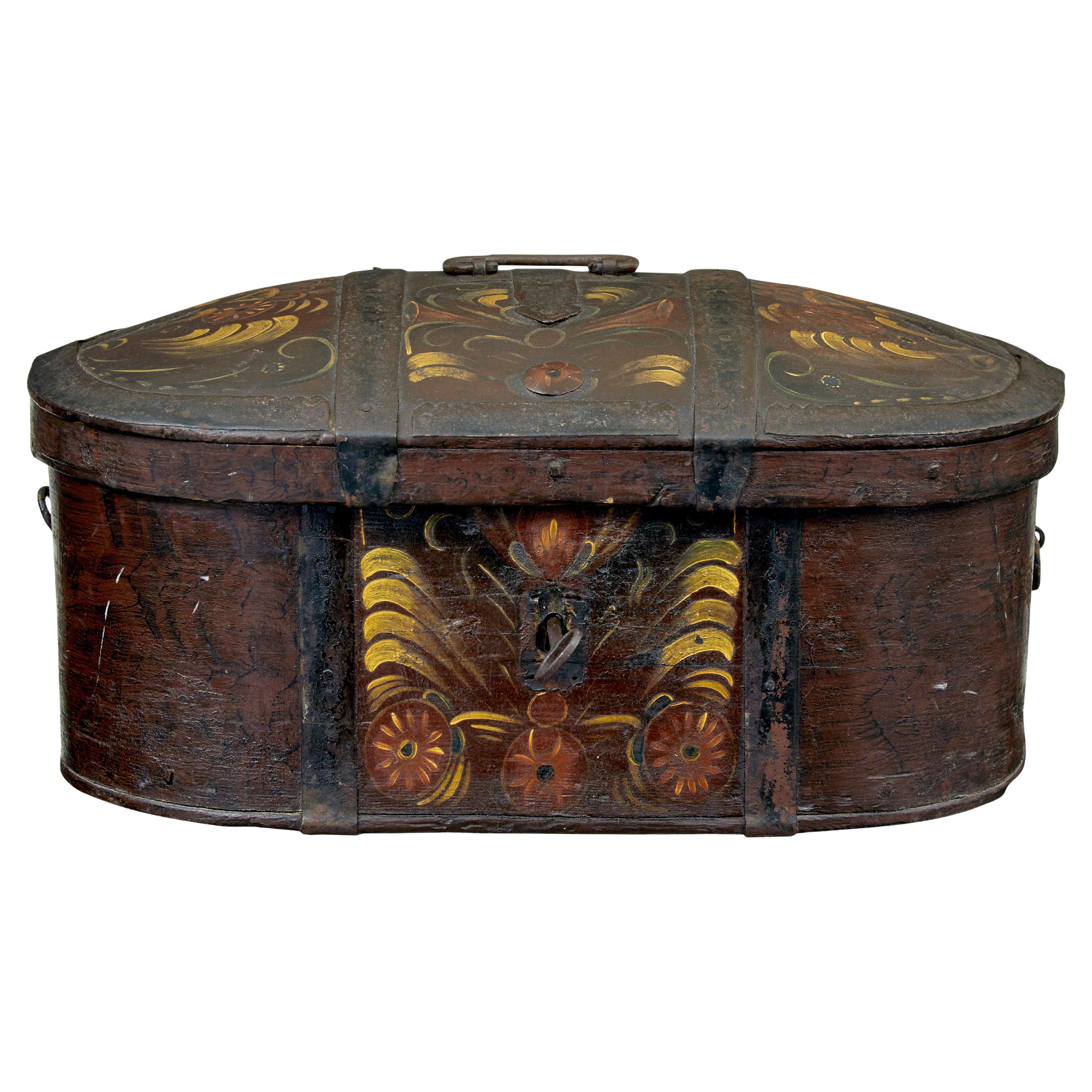 Decorative traditional 19th century hand painted Swedish box
