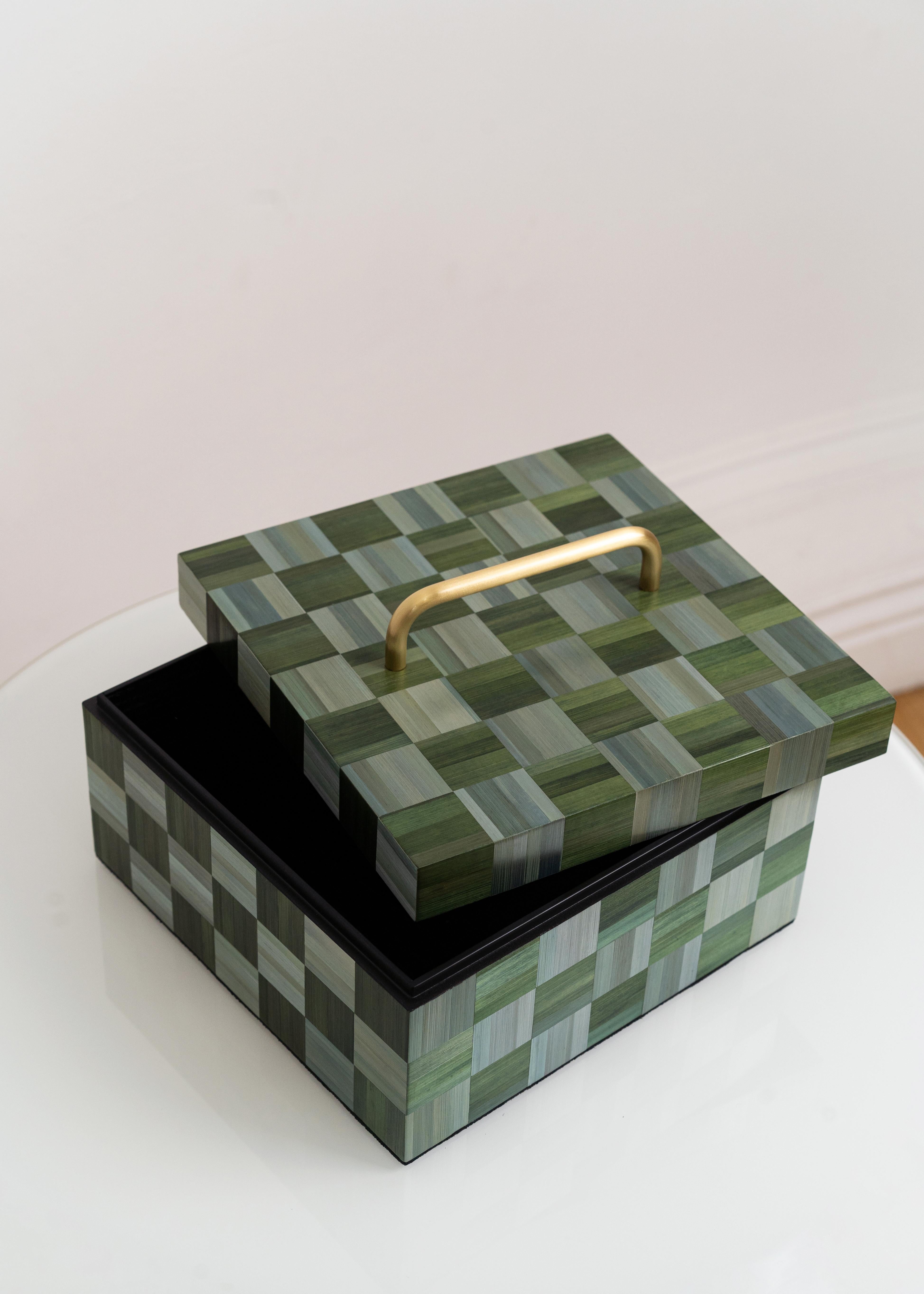Ukrainian Decorative Treasure Box with Green Teal Checkerboard Straw Marquetry Artisanal For Sale