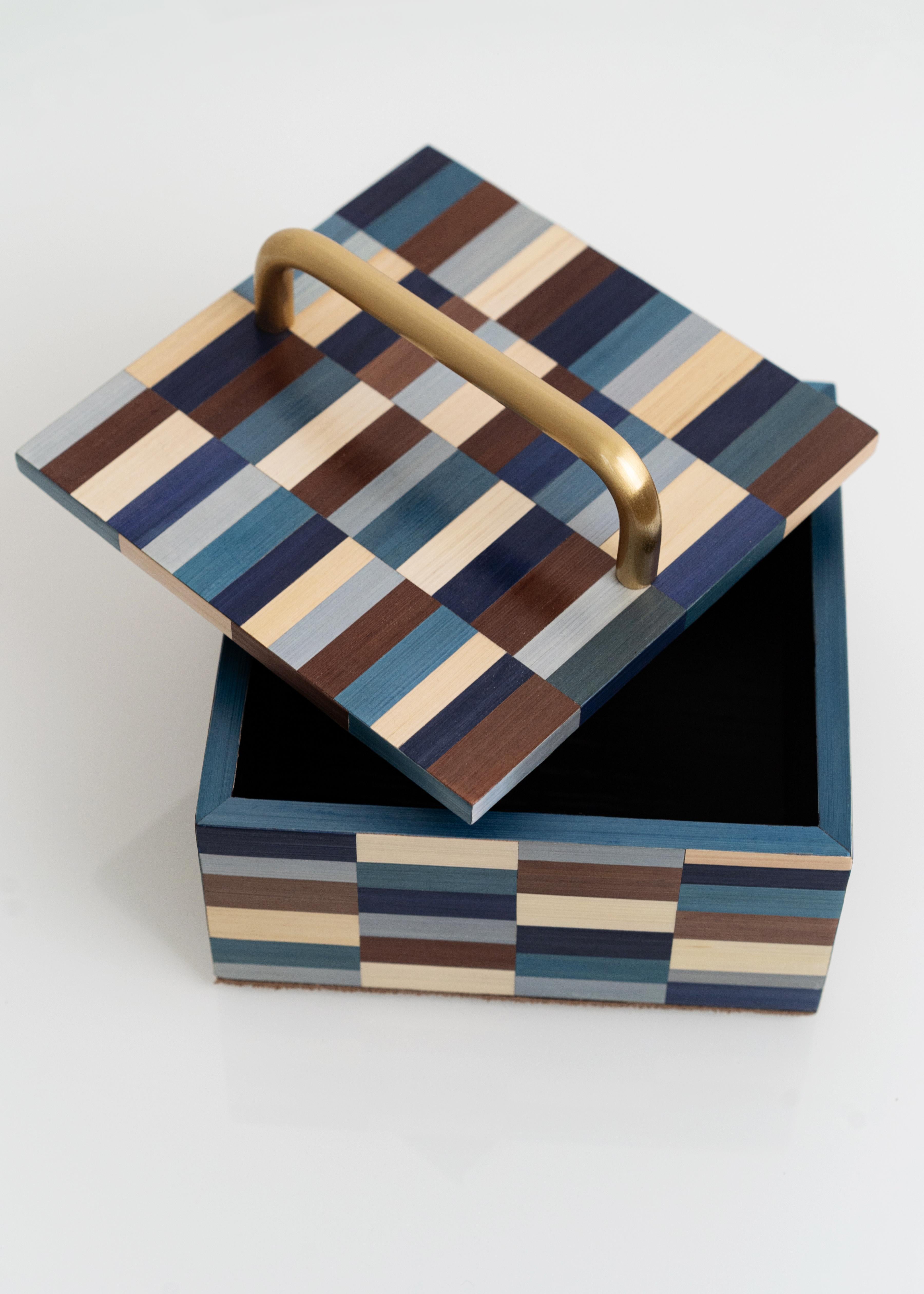 Dekorative Schatzkiste mit kalten Farbe Stroh Einlegearbeit Handcrafted Subway (Arts and Crafts) im Angebot