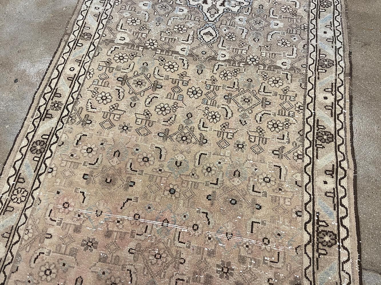 Dekorativer antiker persischer Malayer-Läufer, Stammeskunst im Angebot 3