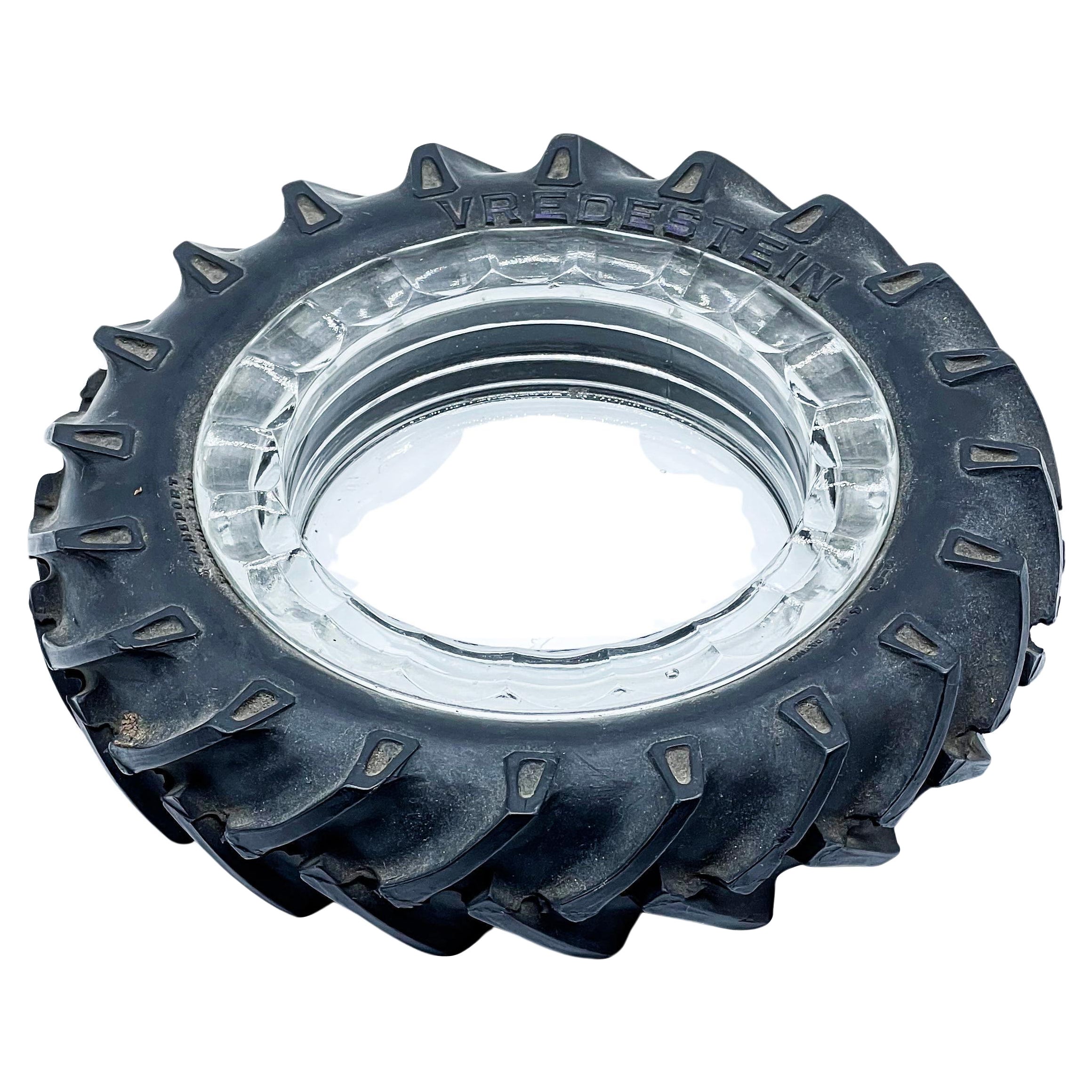 Decorative tyre valet tray in glass, automotive memorabilia, car model