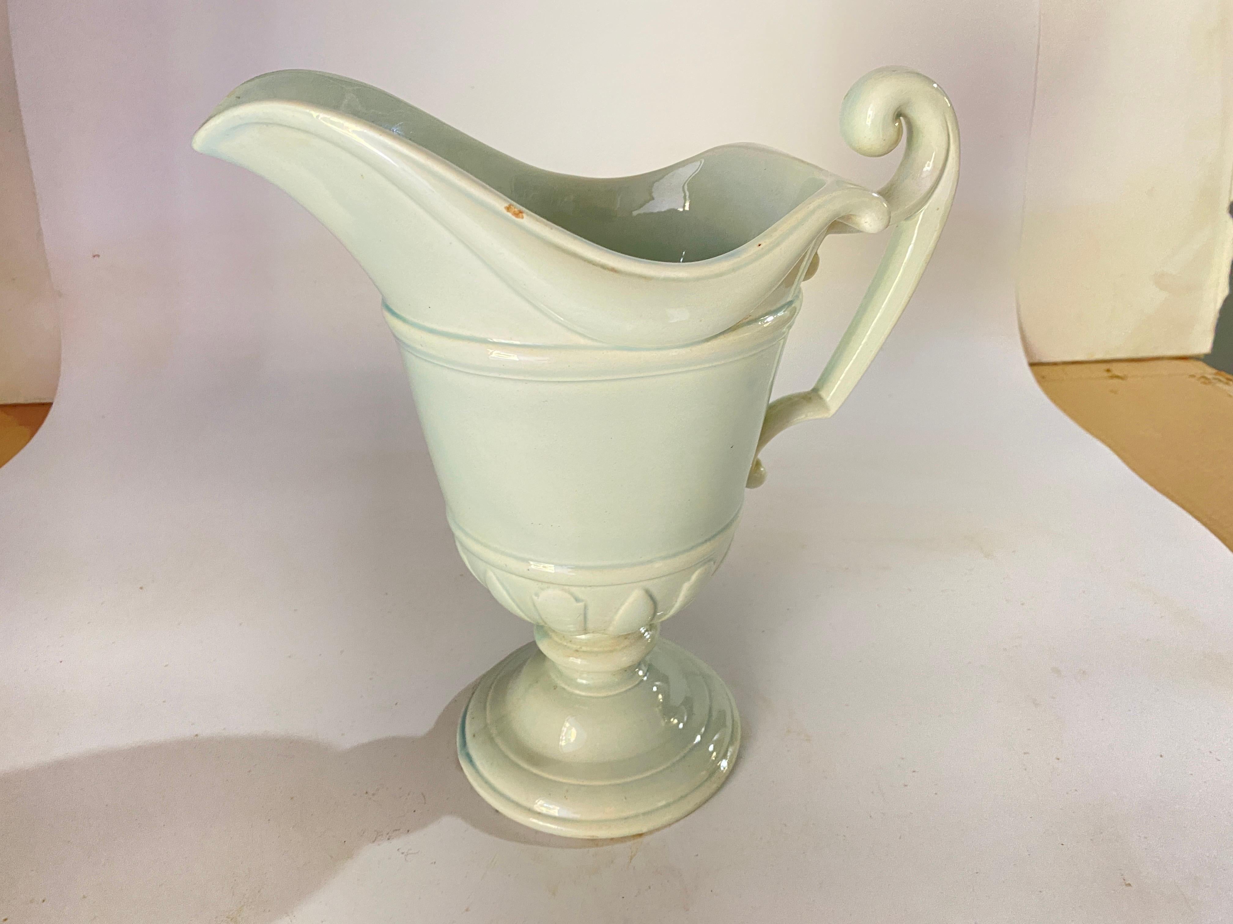 Decorative Urn in white Porcelain by Gien France 1930 signed For Sale 2