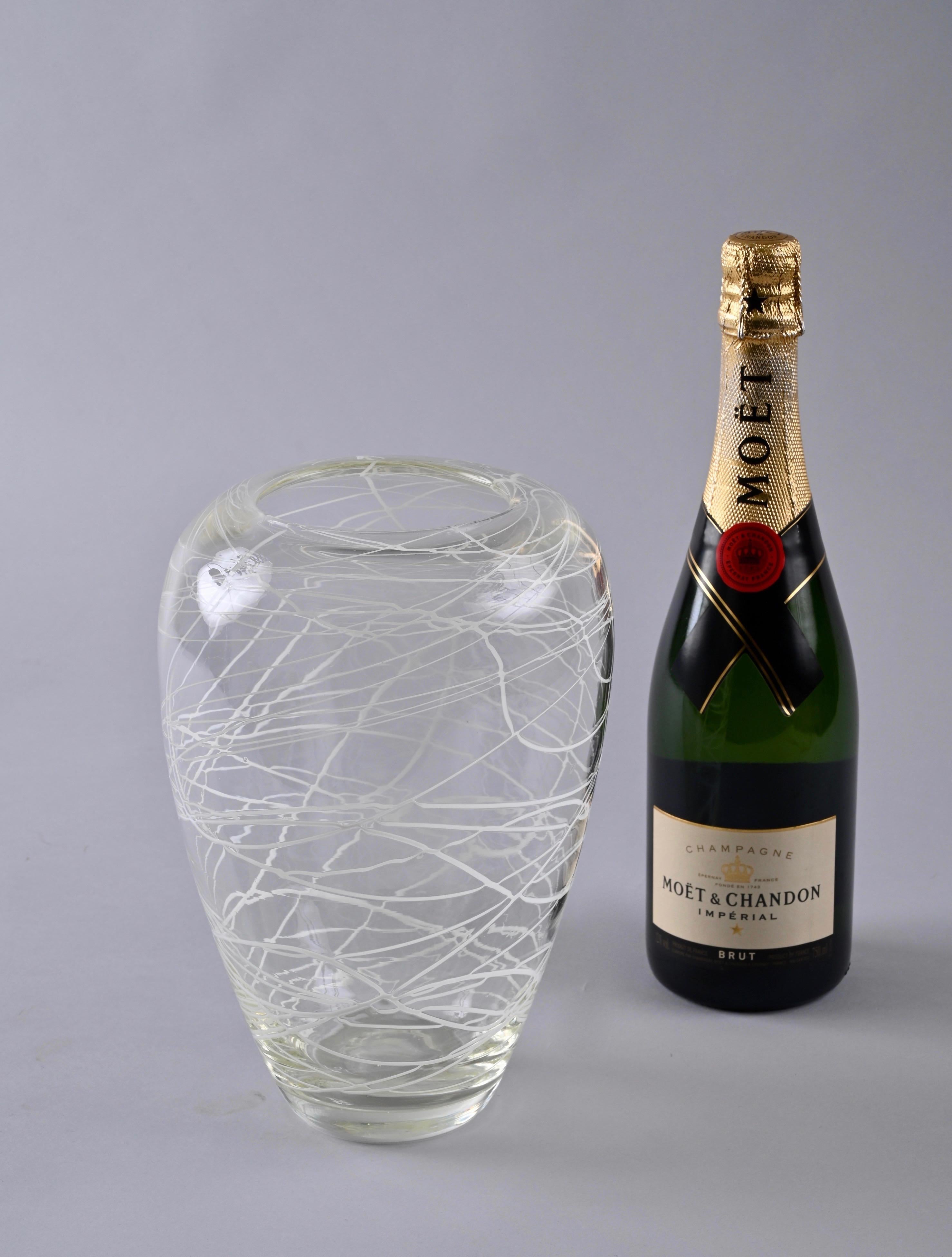 Dekorative Vase aus Murano-Kristallglas, Italien, Scarpa, 1970er Jahre (Glas) im Angebot