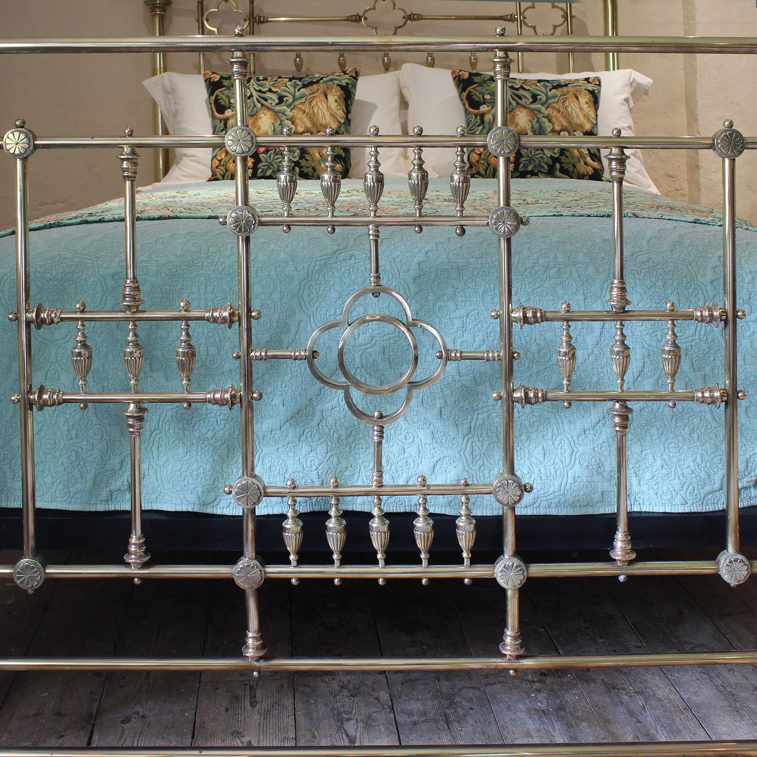 Polished Decorative Victorian All Brass Antique Bed MK306 For Sale
