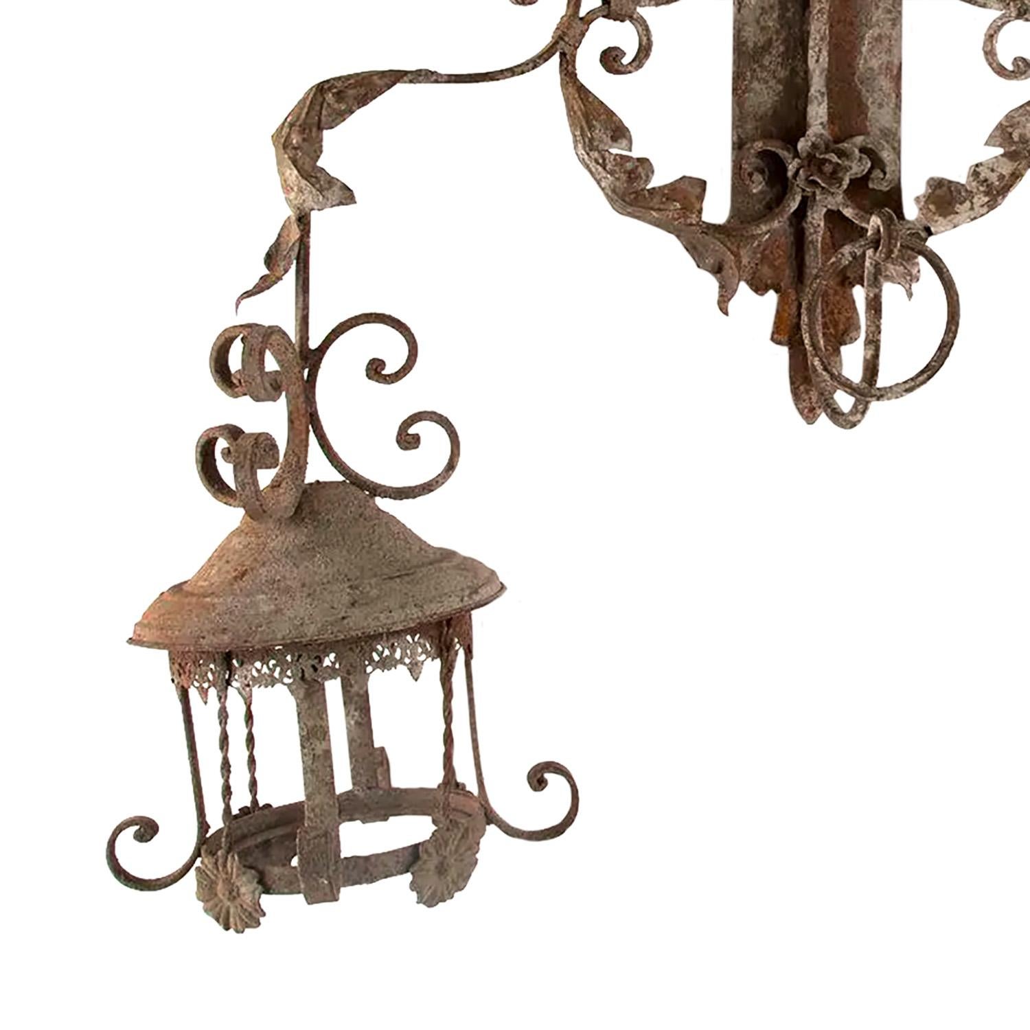 French Decorative Vineyard Wall Light For Sale