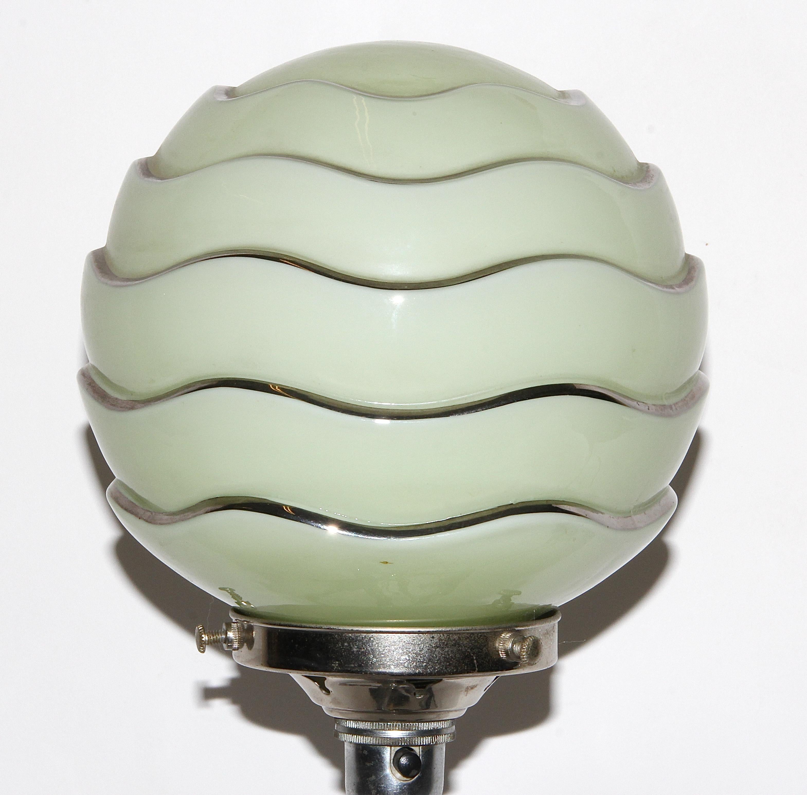 Metallo Art Decor, Lampada da tavolo vintage Art Deco, Bauhaus in vendita
