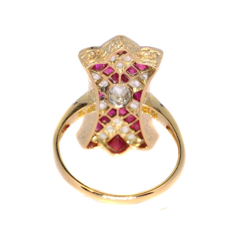 Decorative Vintage Art Deco Ruby and Diamond Engagement Ring 3