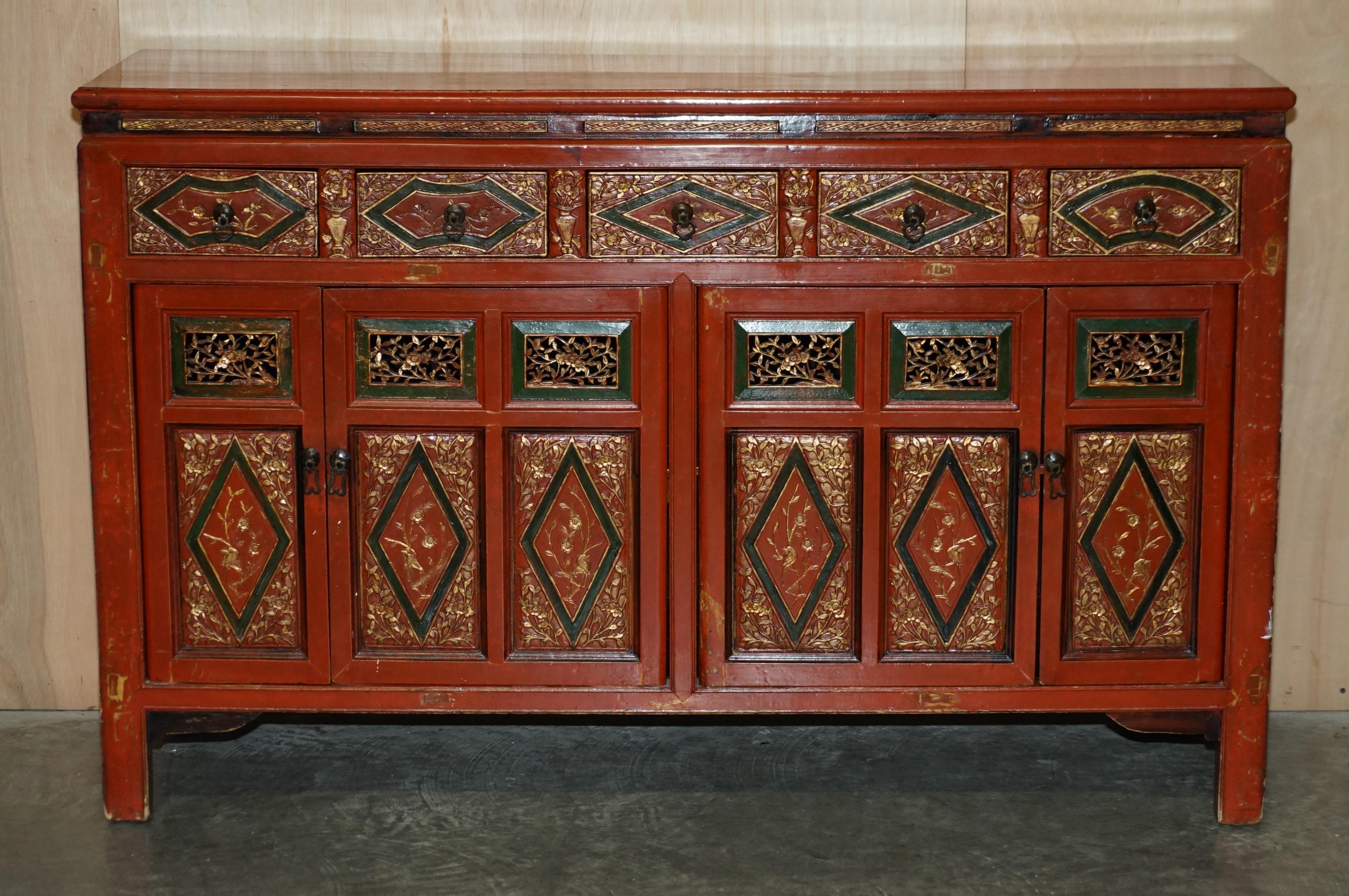 We are delighted to offer for sale this very nicely made, Chinese floral gold leaf painted and lacquered sideboard cupboard

This is a very good-looking and decorative piece, it offers a great deal of cupboard storage and sits well in any setting.