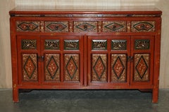 Decorative Vintage Chinese Gold Leaf Floral Painted and Lacquered Sideboard