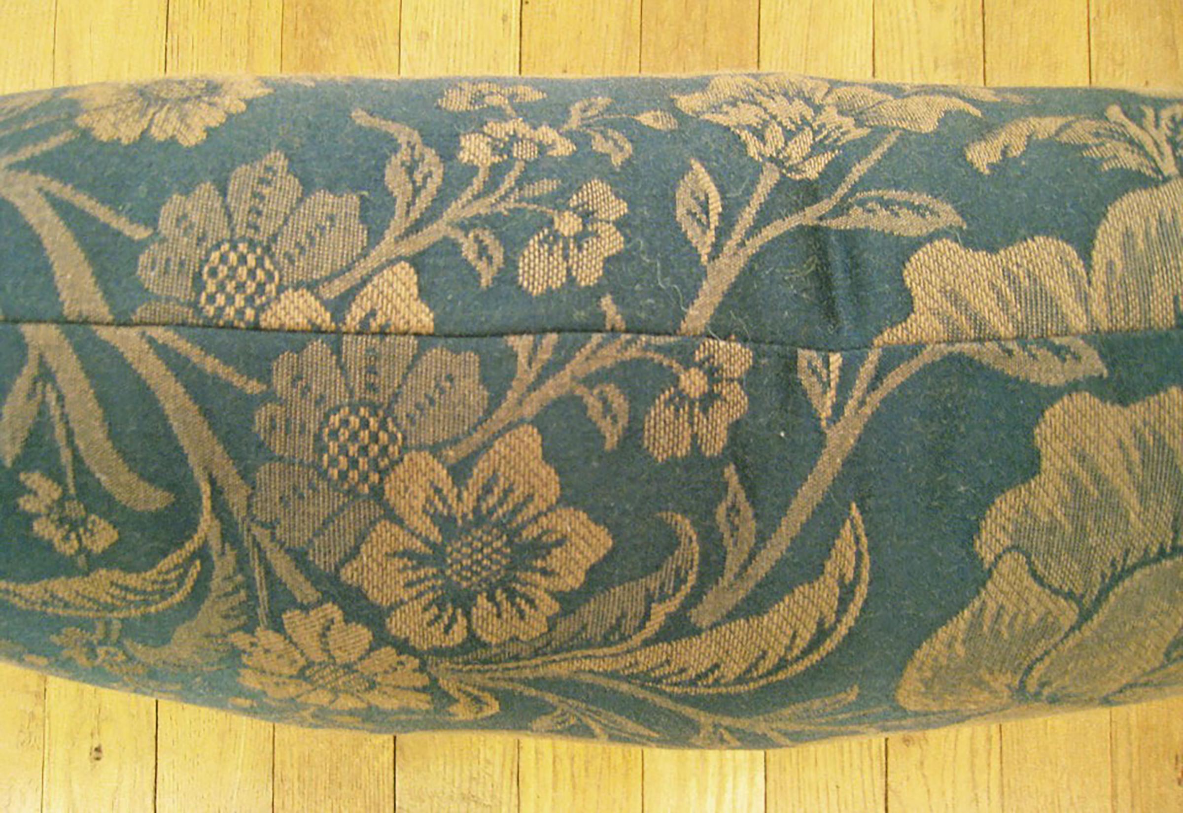 Mid-20th Century Decorative Vintage European Chinoiserie Fabric Pillow with Floral Design For Sale