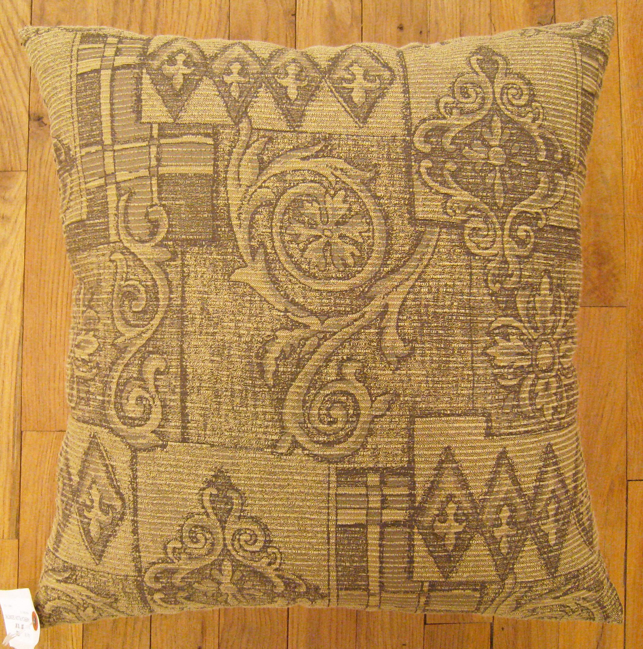 Decorative Vintage Floro-Geometric Fabric Pillow In Good Condition For Sale In New York, NY