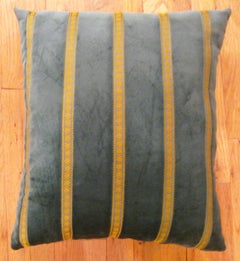 Decorative Vintage Green Velvet Pillow with Art Deco Design