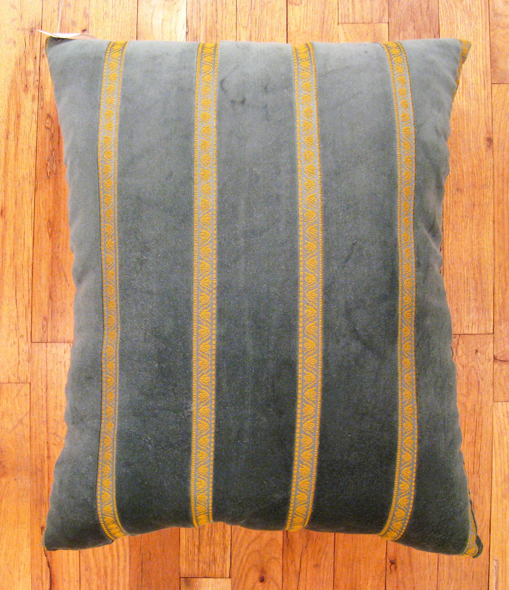 Mid-17th Century Decorative Vintage Green Velvet Pillow with Art Deco Design For Sale