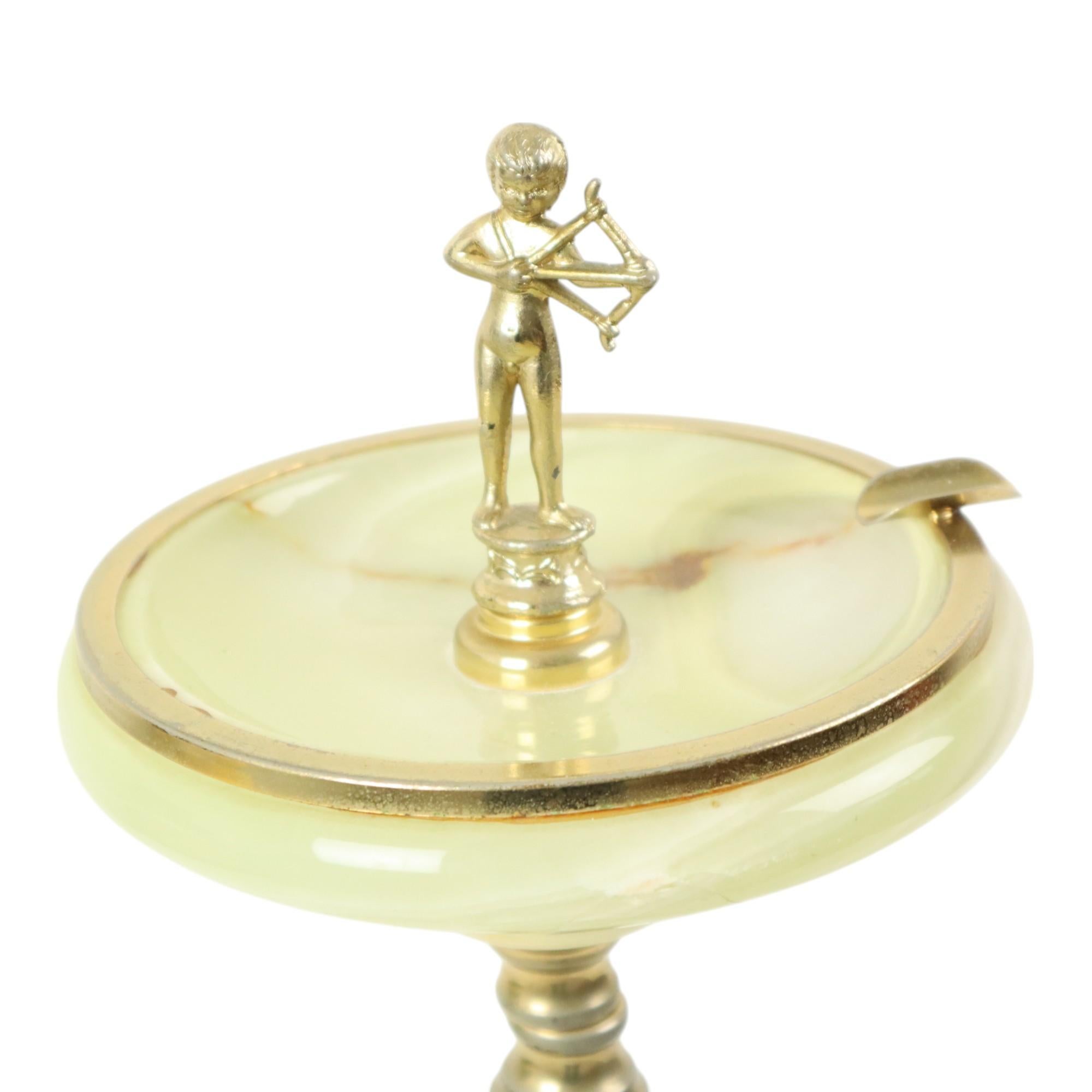 Decorative Vintage Standing Ashtray Made of Brass and Onyx Marble In Good Condition For Sale In Poperinge, BE