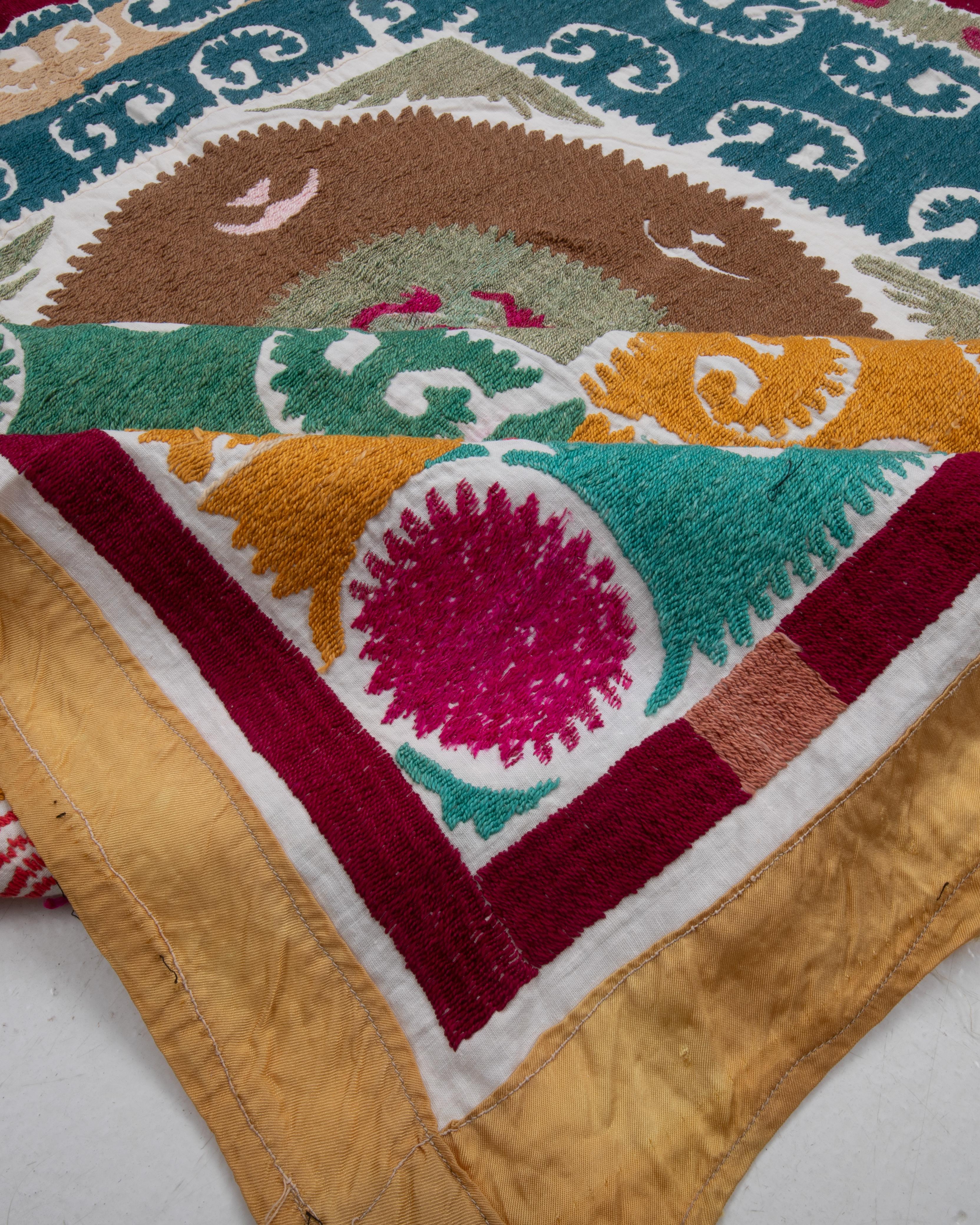 Coton Suzani, Samarkand Uzbekistan, milieu du 20e siècle en vente