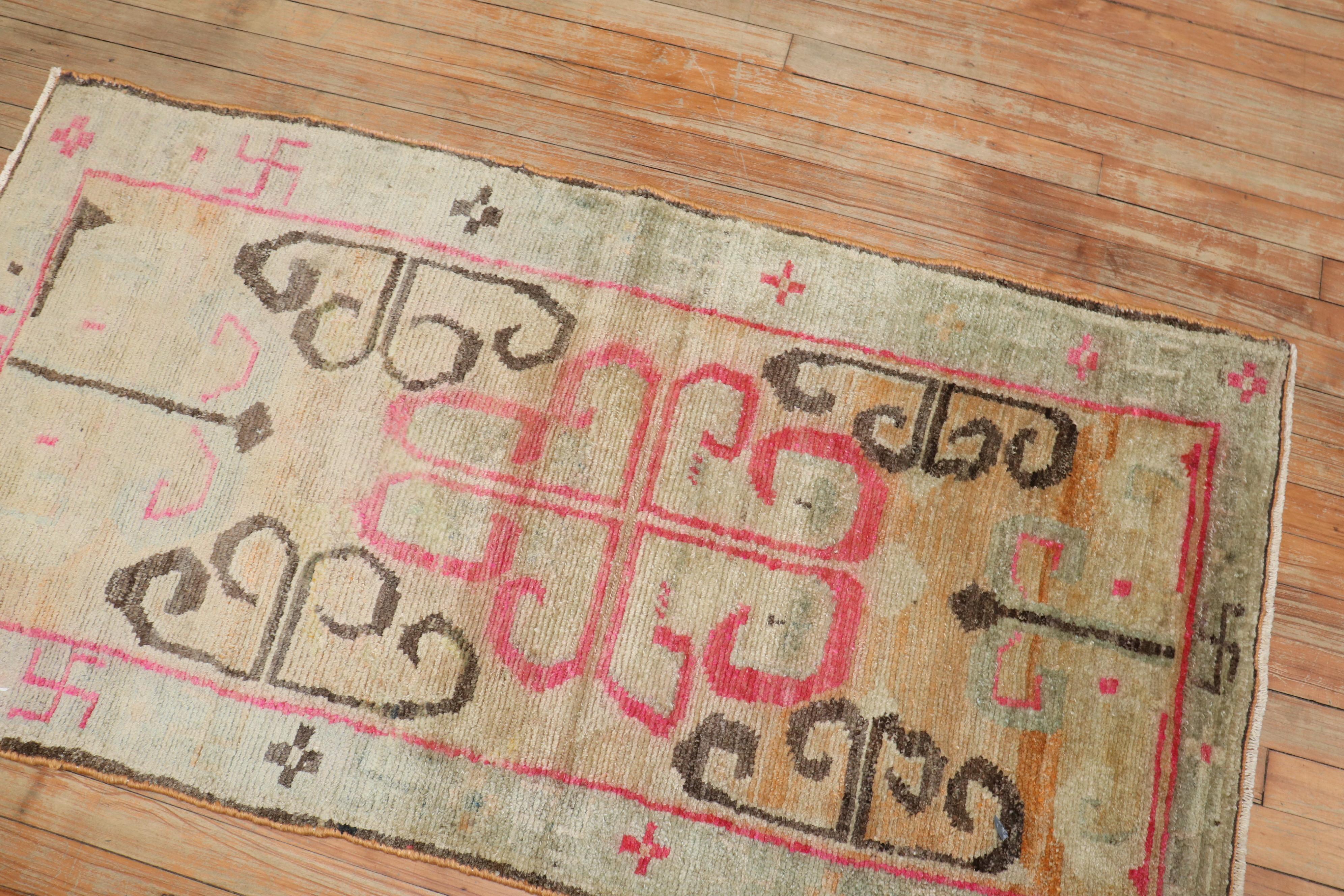 Dekorativer tibetischer Vintage-Teppich (Wolle) im Angebot