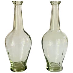 Bouteilles décoratives en verre transparent, France circa 1960 Lot de 2