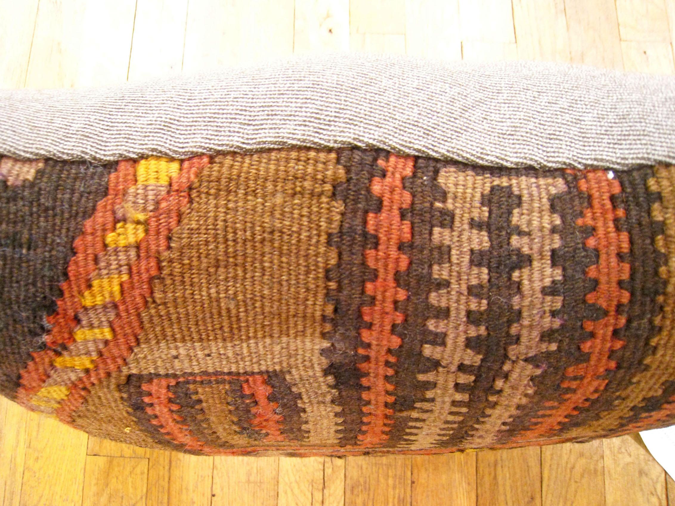 Decorative Vintage Turkish Kilim Rug Pillow with Geometric Abstracts In Good Condition For Sale In New York, NY