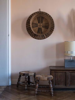 Cesto da parete molto grande, paglia e pelle, arte popolare africana 1970