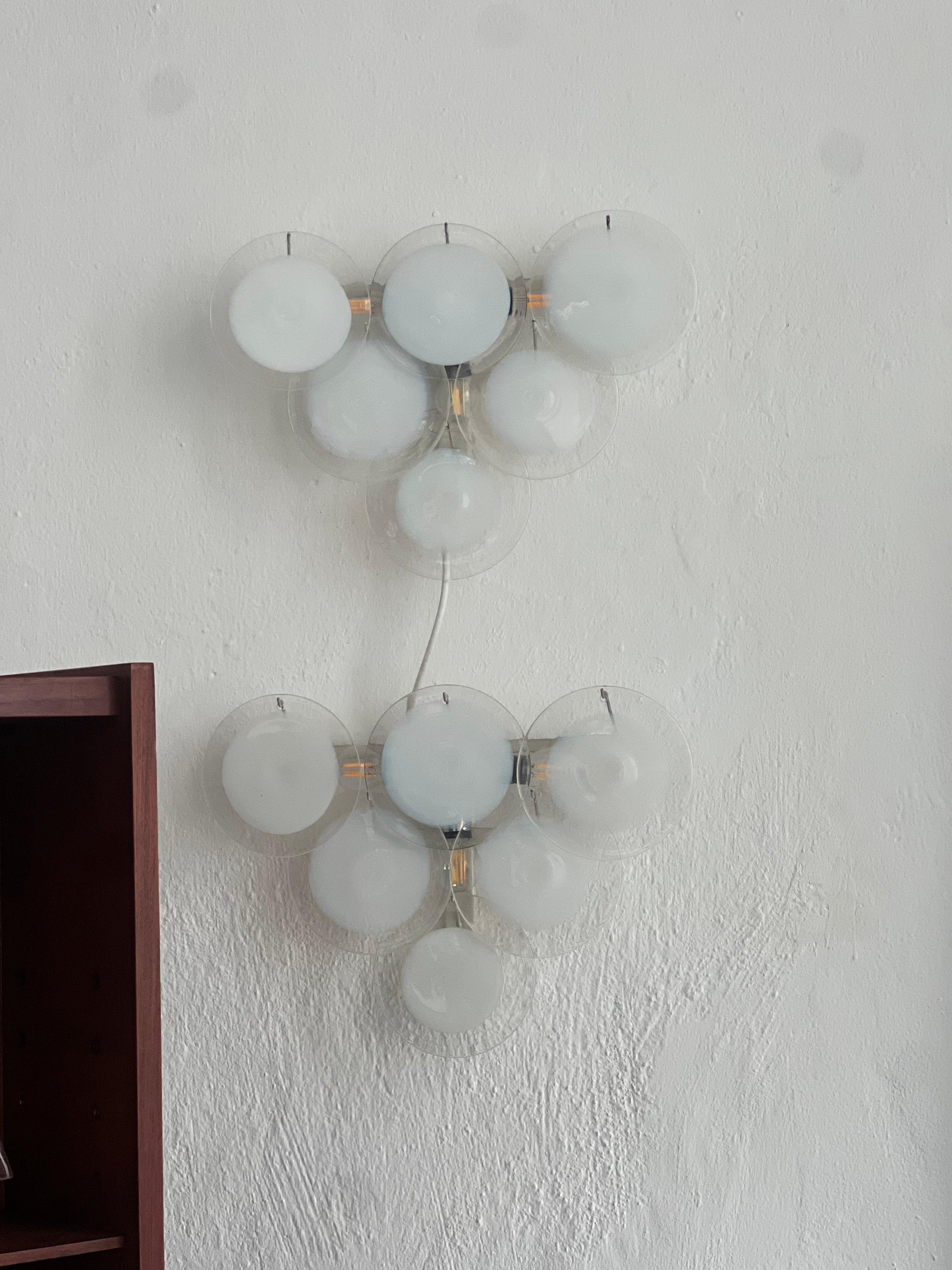 Decorative  Wall Lamps by Vistosi in Clear and White Murano Glass hand made 1970 For Sale 5