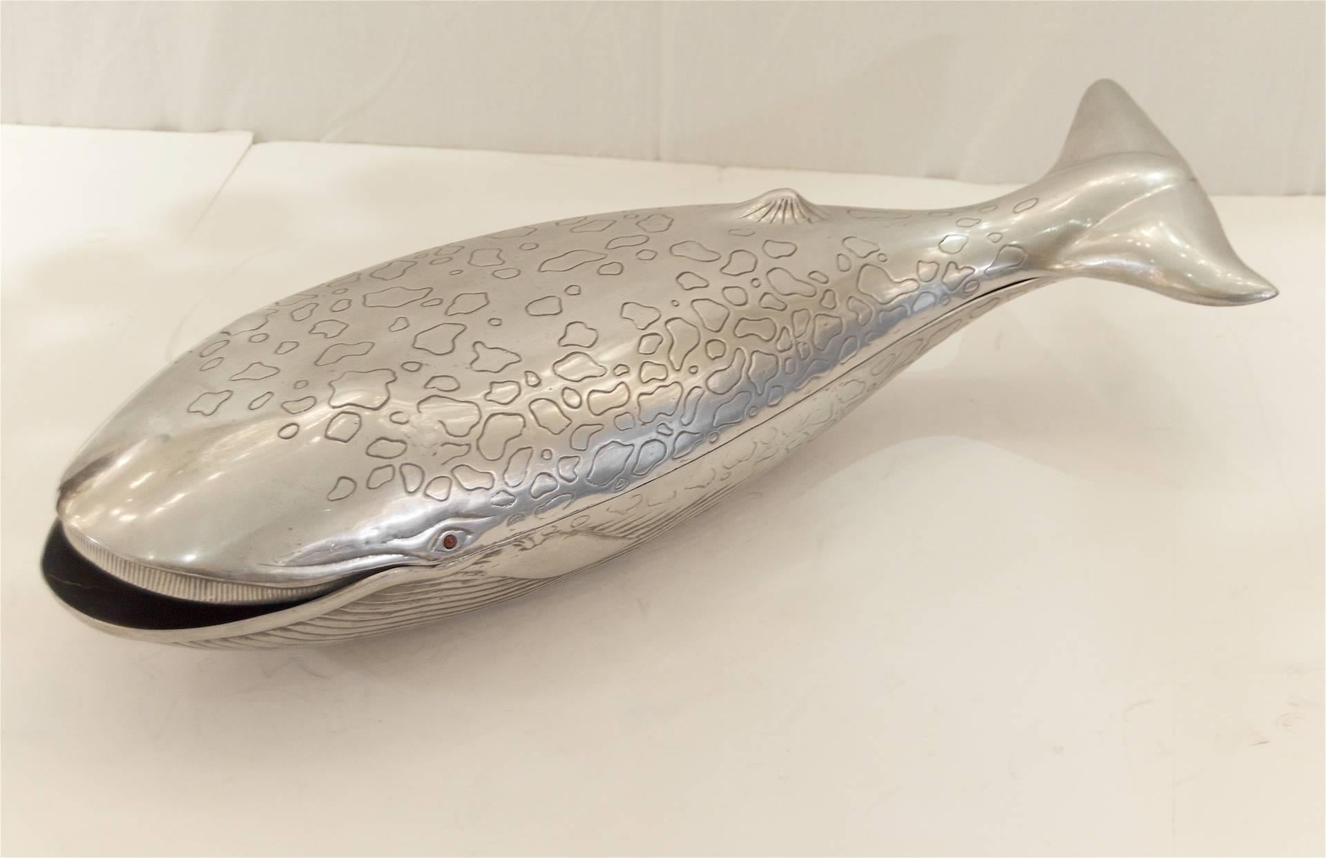 Decorative Whale Bowl or Centrepiece 1
