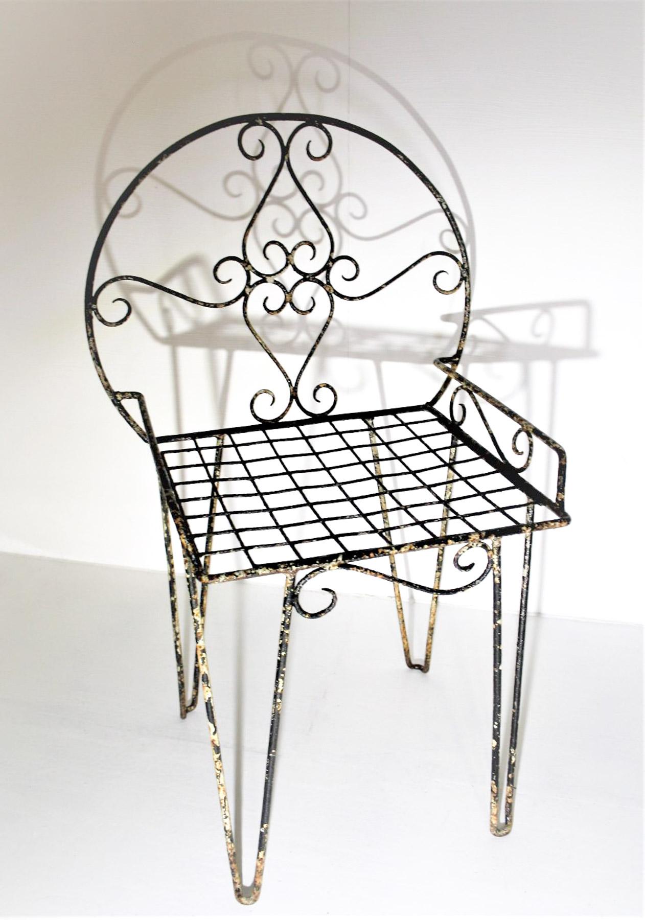 Chaise décorative en métal à volutes en fer forgé avec peinture Patina rustique en vente 4