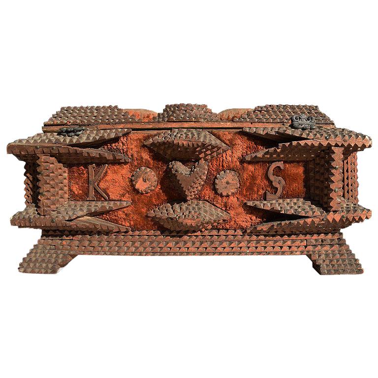 Caja decorativa de madera tallada Tramp Art o San Valentín marinero con corazón