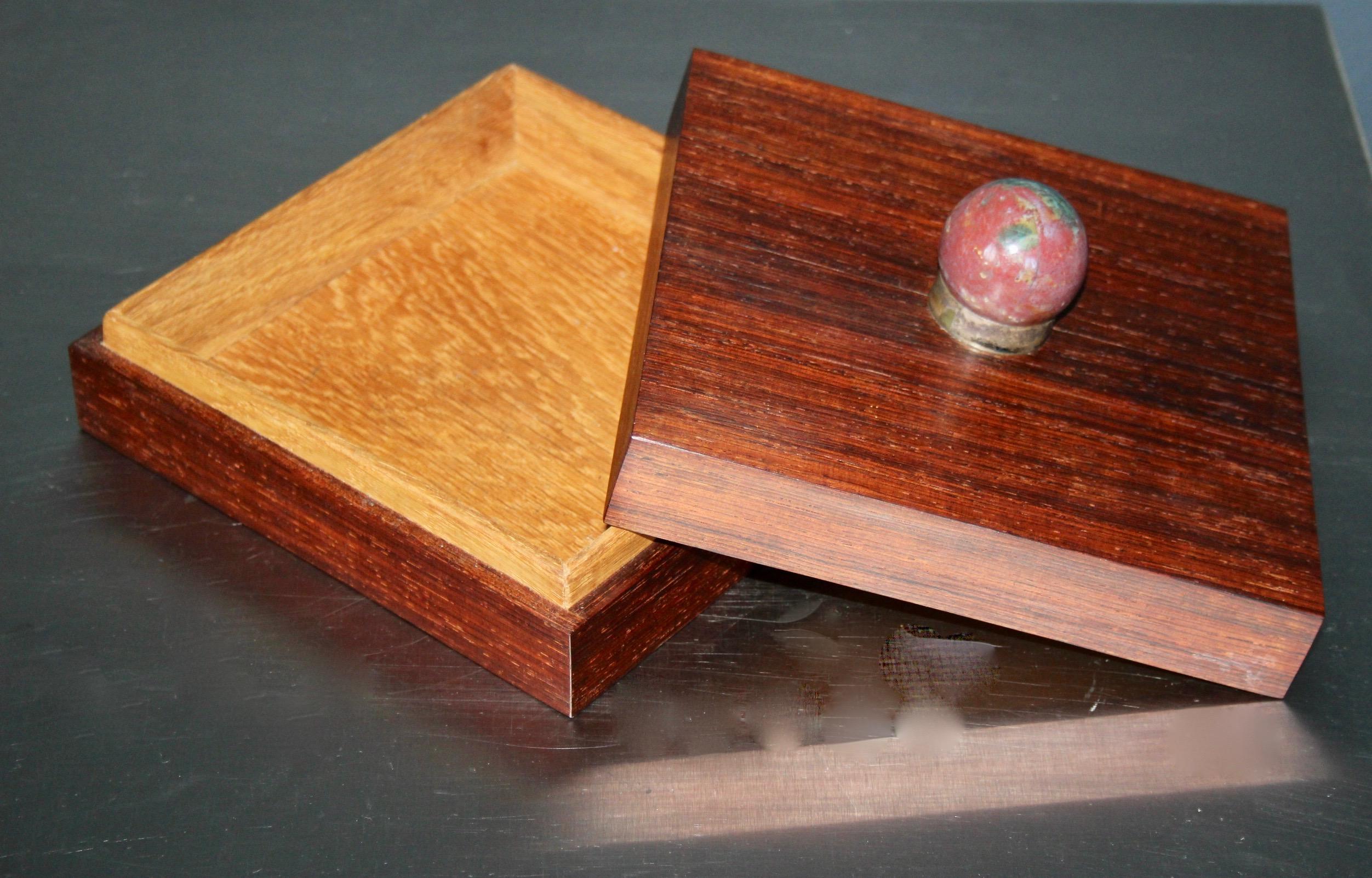 Métal Boîte décorative en bois et pierre en vente