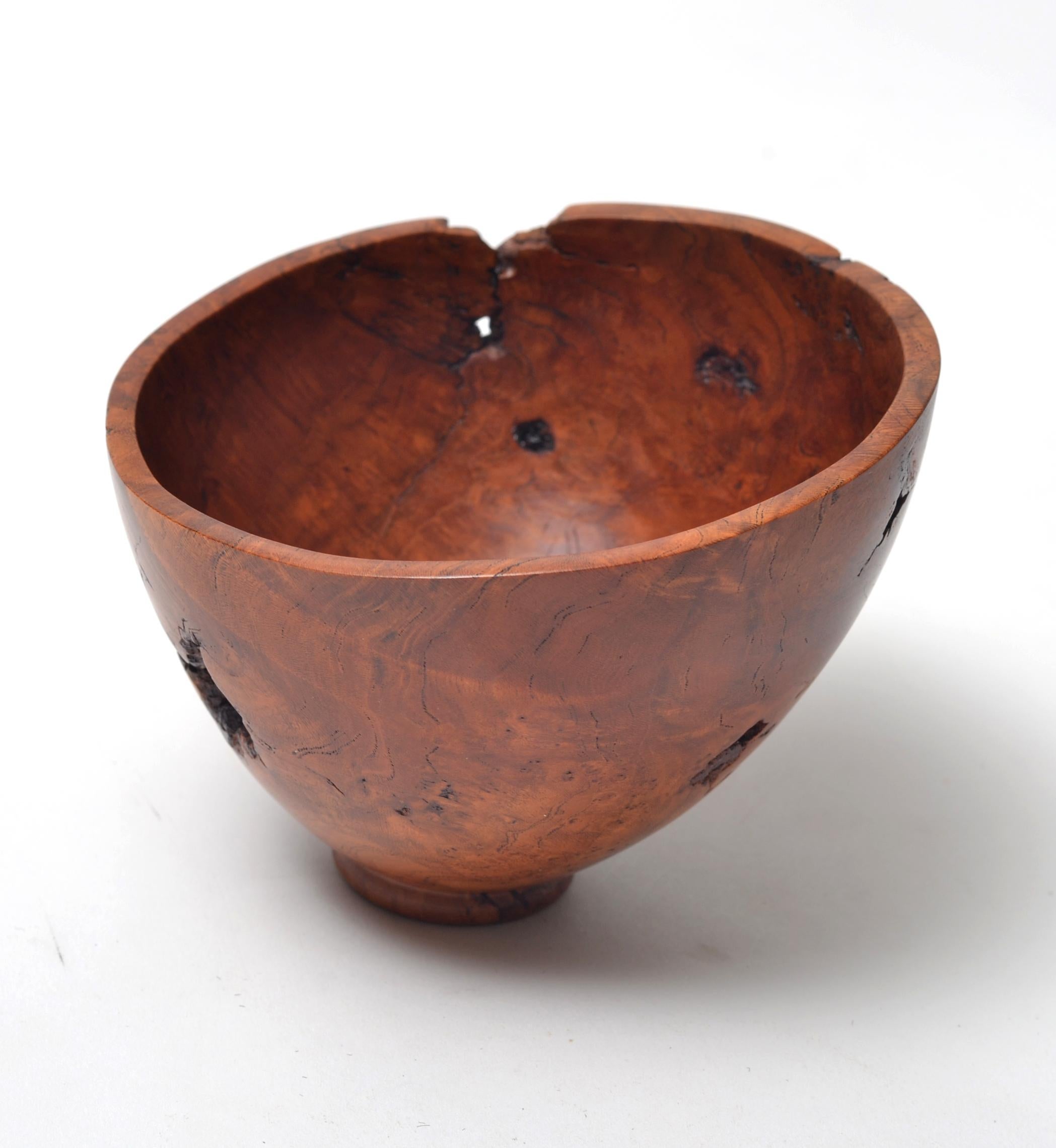 American Decorative Wooden Bowl by Dustin Coates For Sale