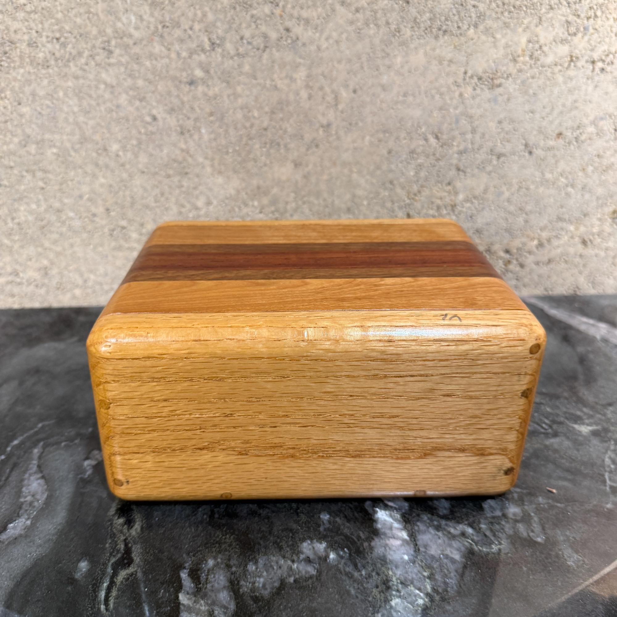 Decorative Wooden Box Attributed Dean Santner Studio Organic Modern In Good Condition For Sale In Chula Vista, CA