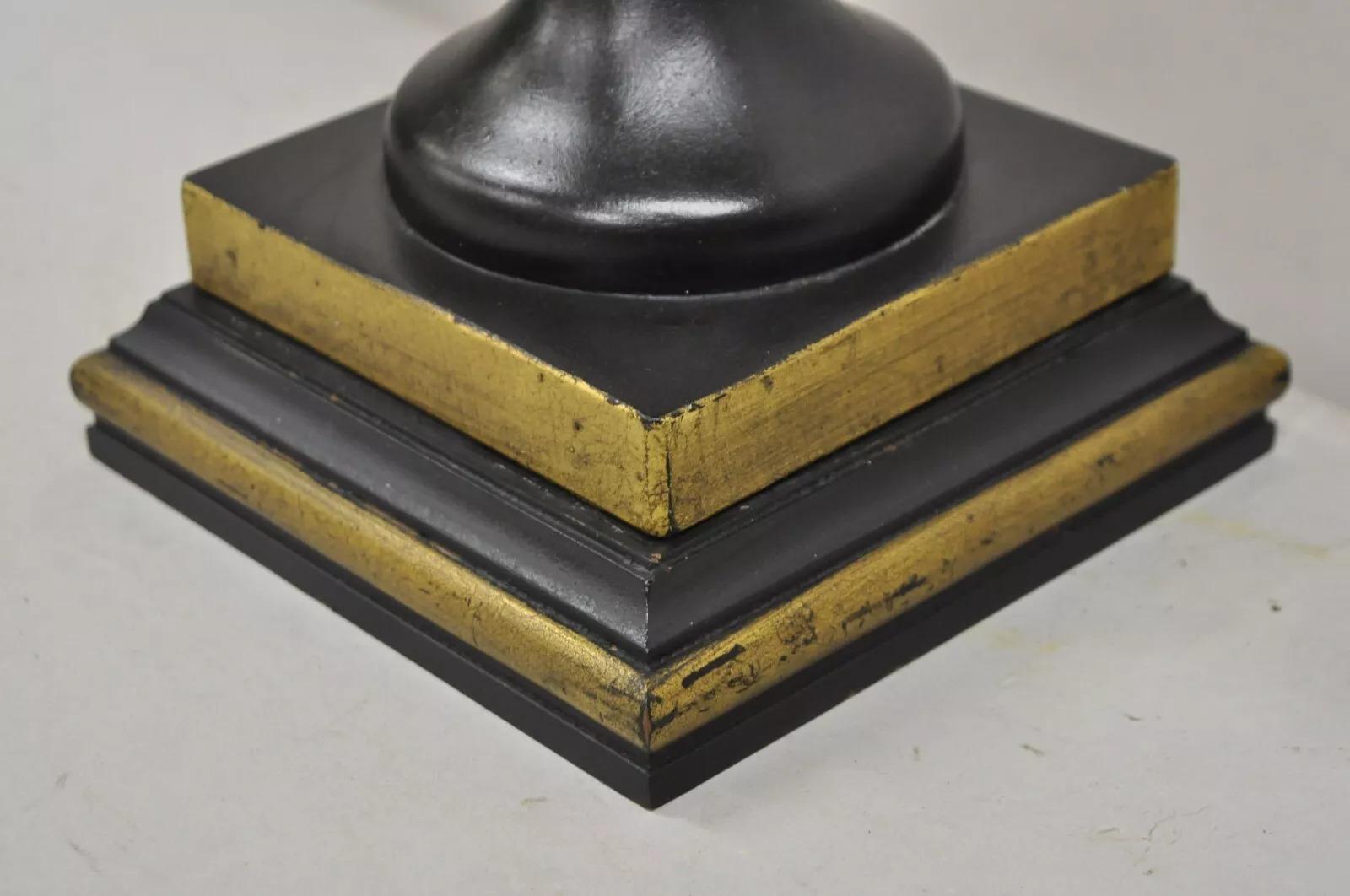 Decorator Chelsea House Neoclassical Style Black & Gold Table Lamp w/ Rams For Sale 2